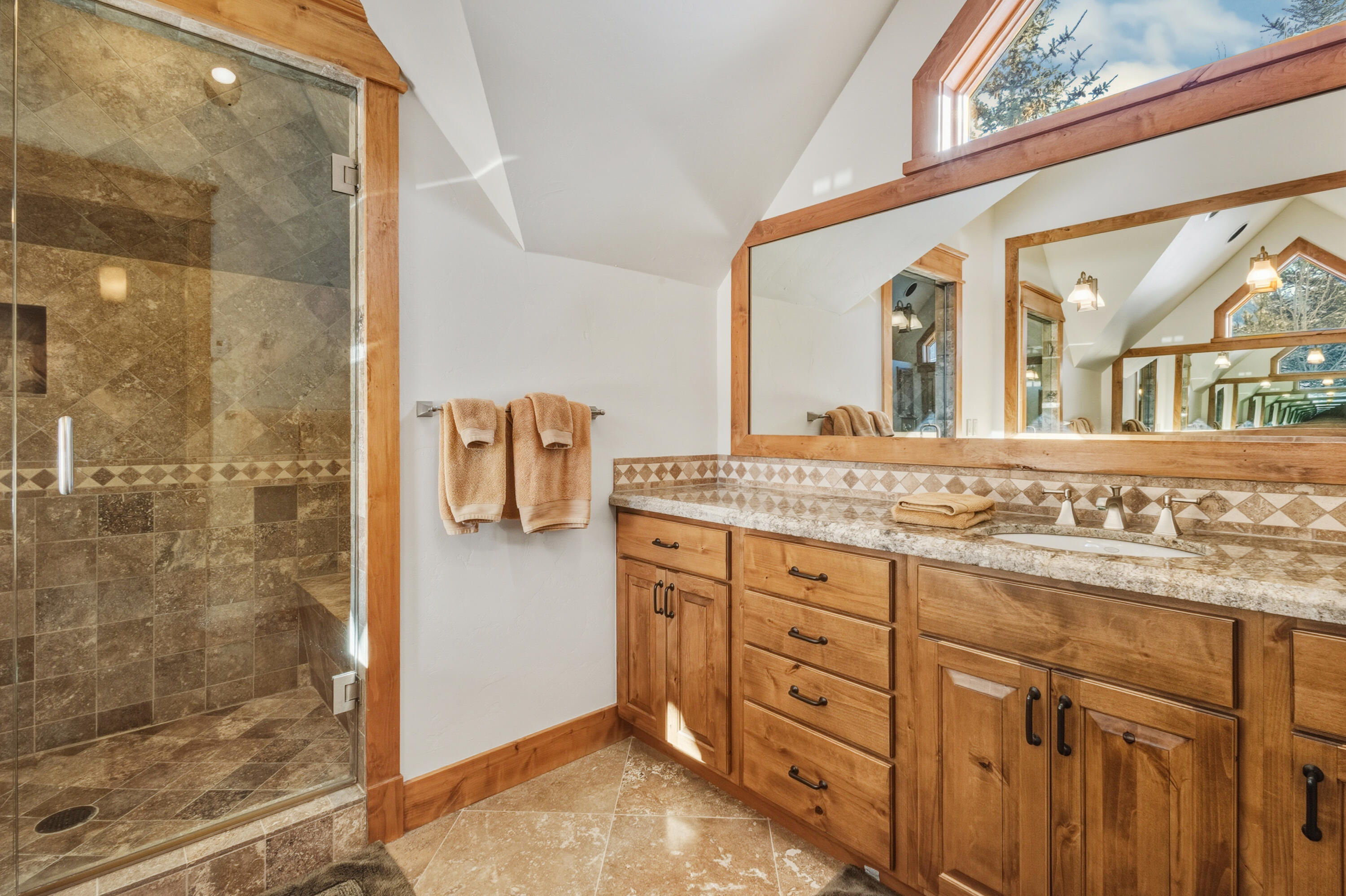 108 Lone Fir Lane