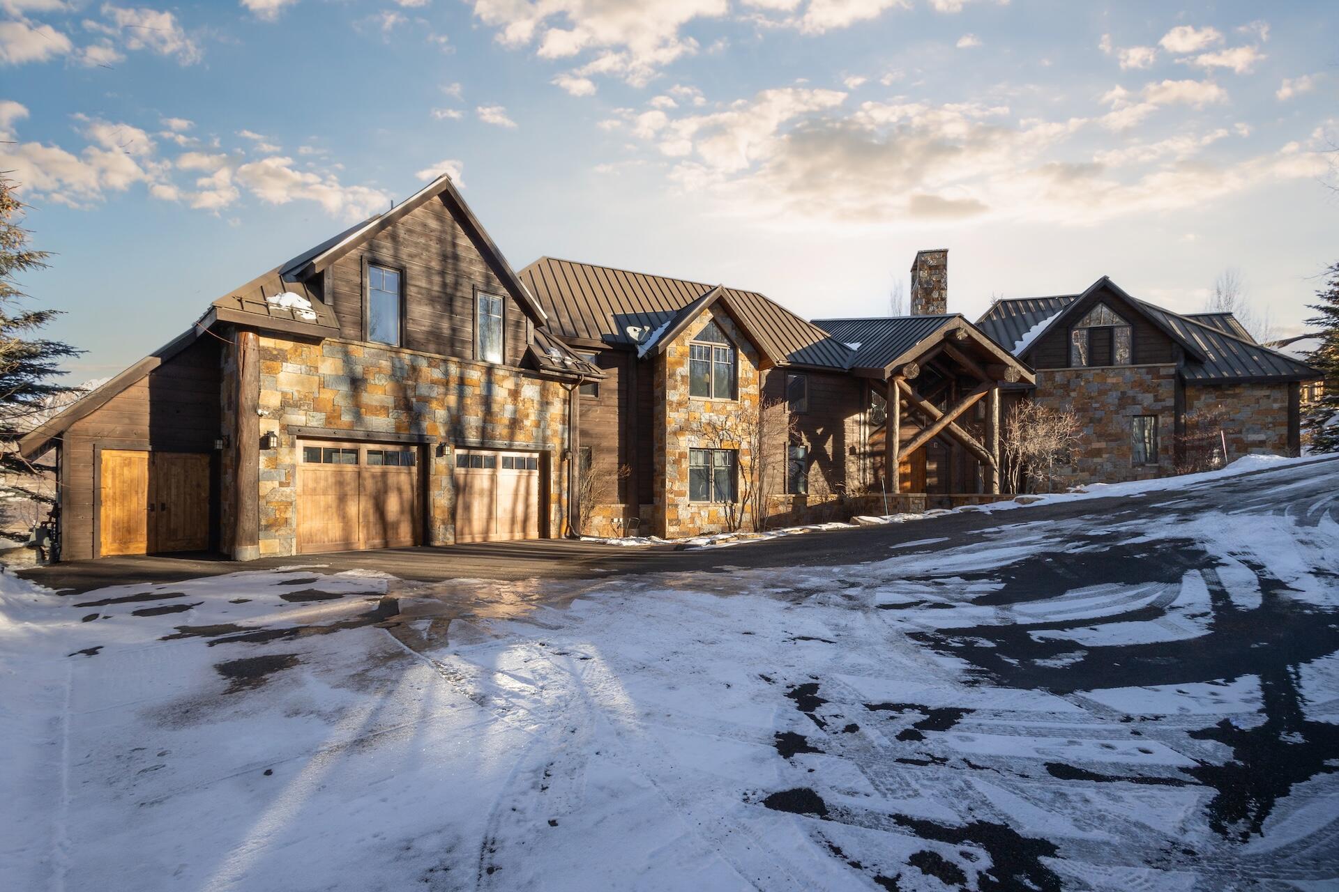 108 Lone Fir Lane