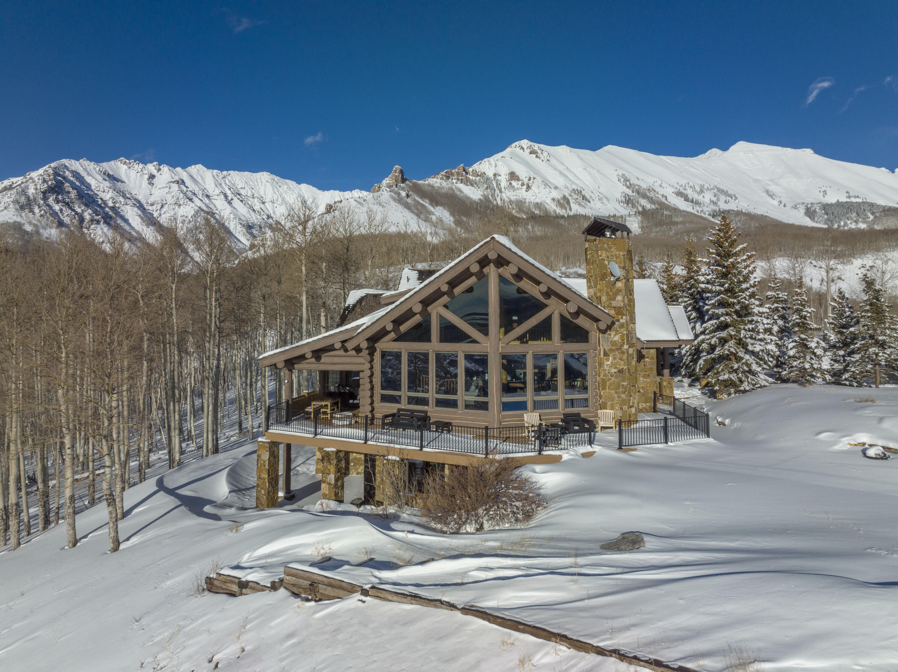 140 W Serapio Drive