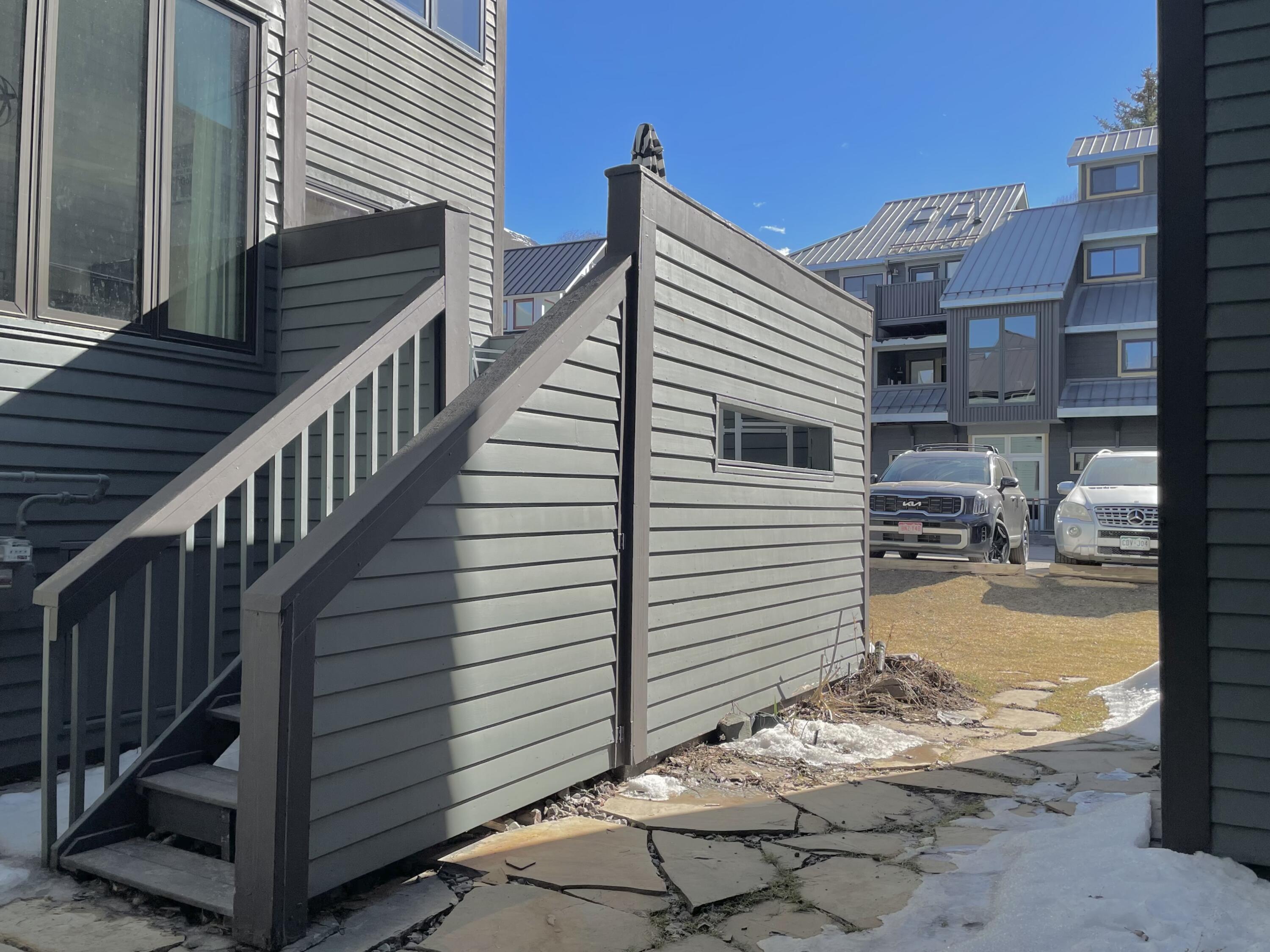 747 W Pacific. Unit 331 Avenue