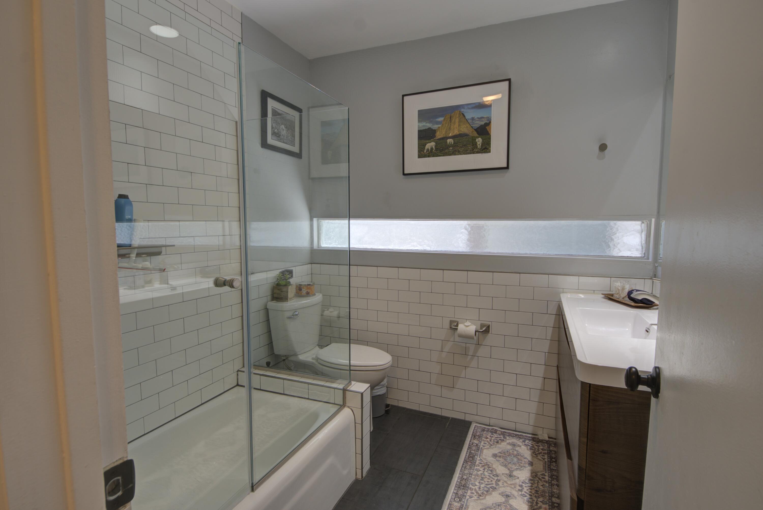 747 W Pacific. Unit 331 Avenue