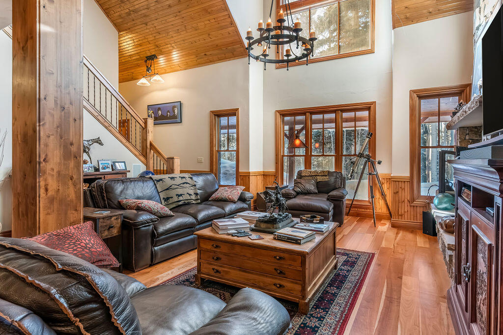 110 Saddle Horn Lane