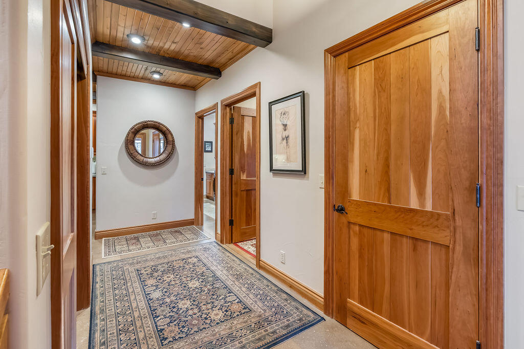 110 Saddle Horn Lane