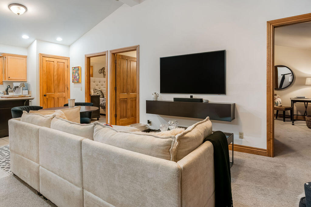 110 Saddle Horn Lane
