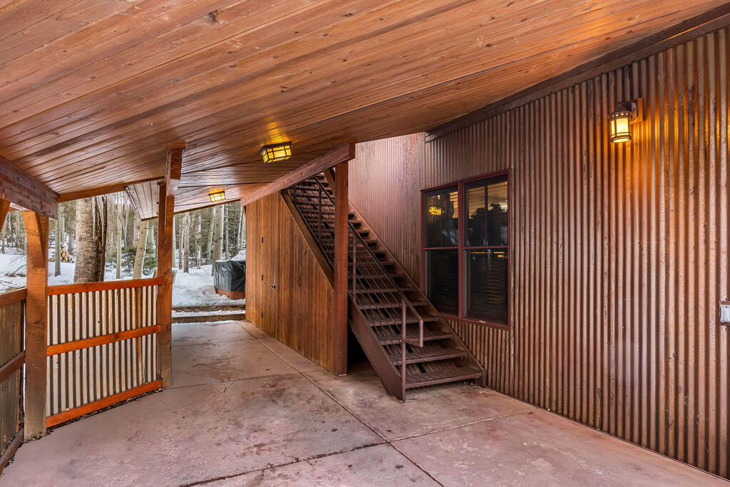 110 Saddle Horn Lane