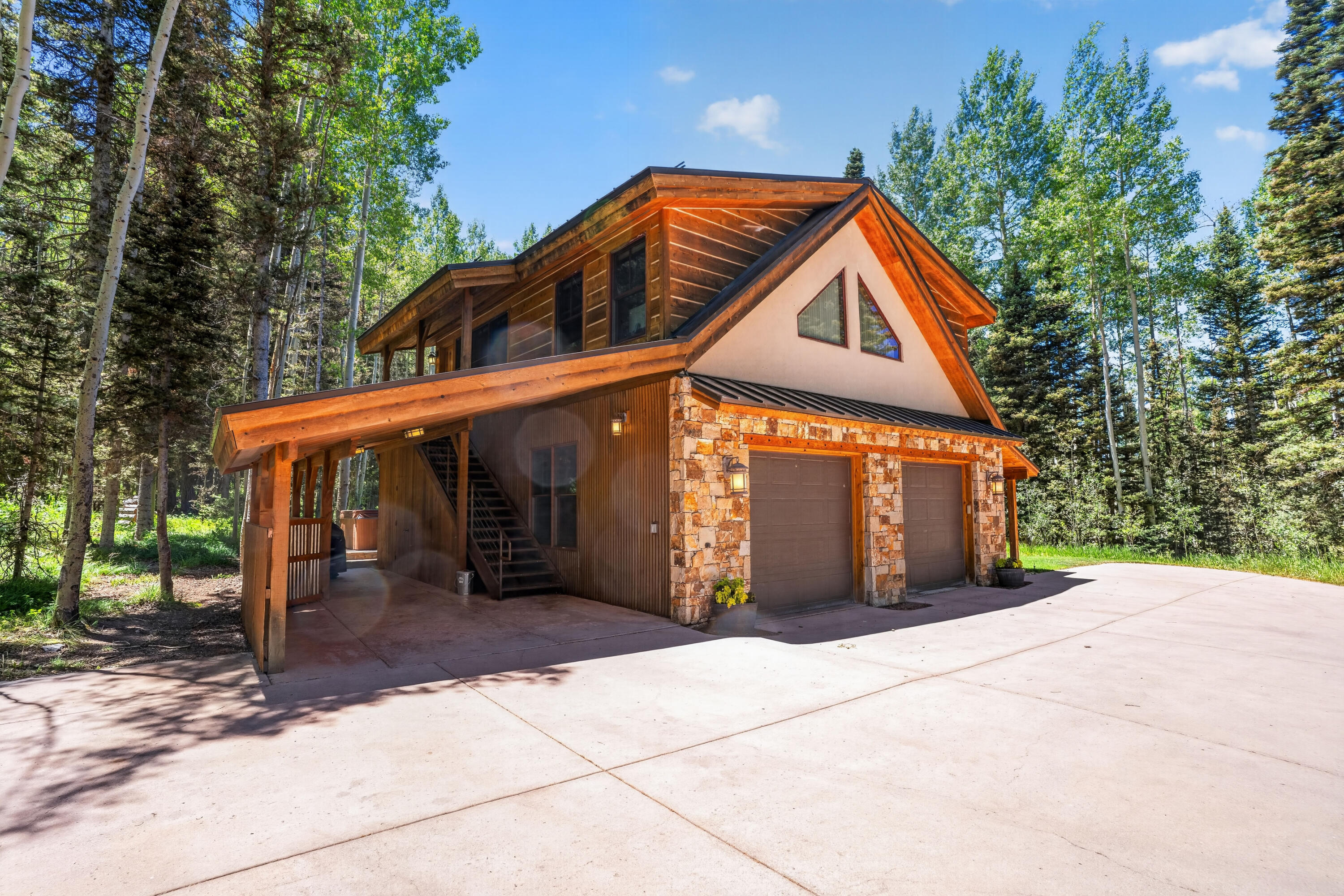 110 Saddle Horn Lane