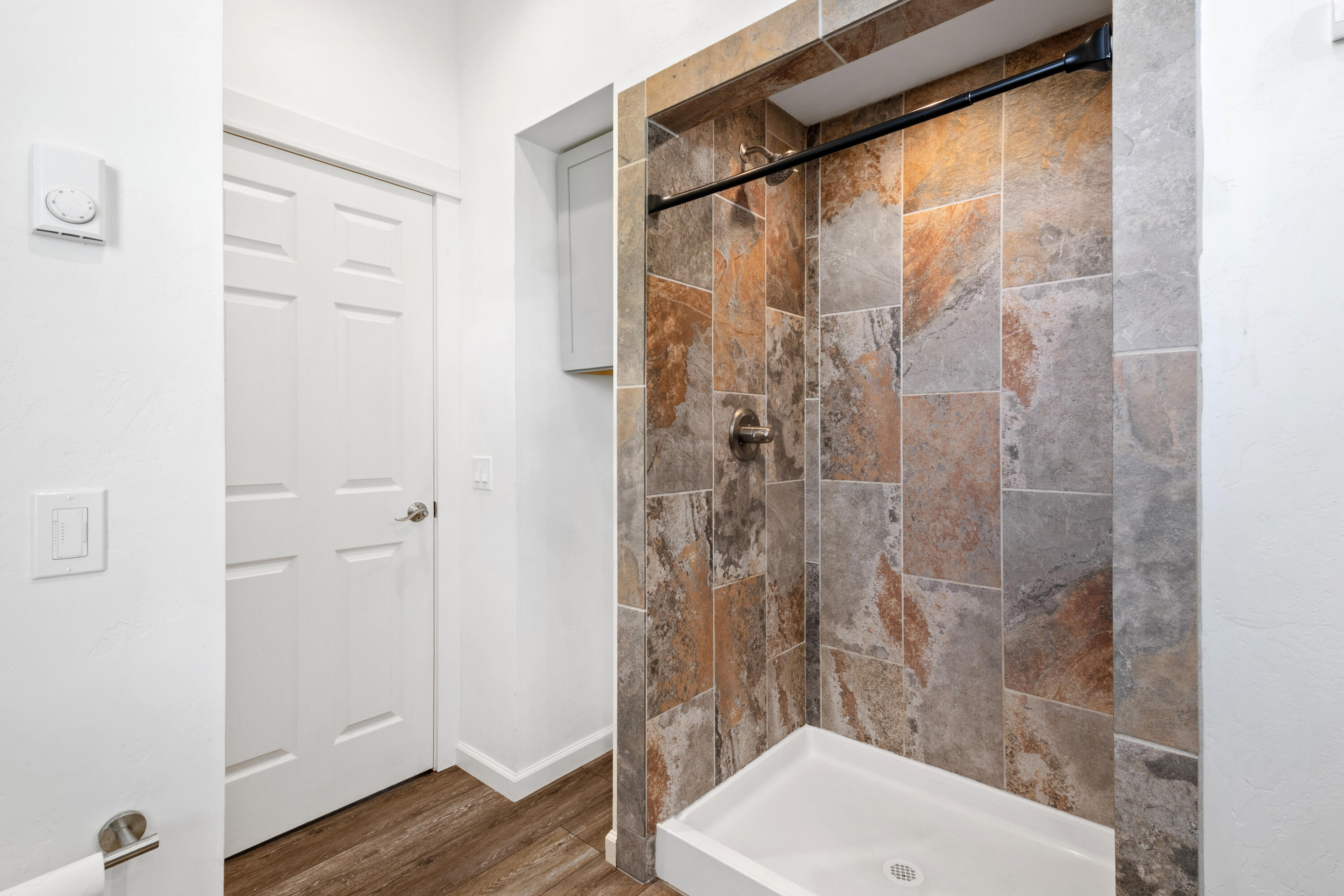 1645 Pine Street Unit: 1647