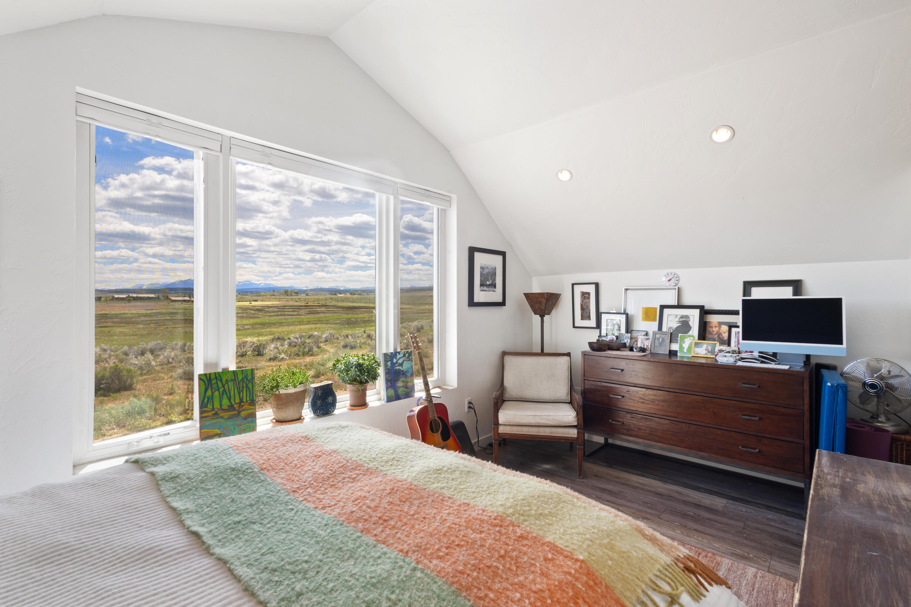 1645 Pine Street Unit: 1647