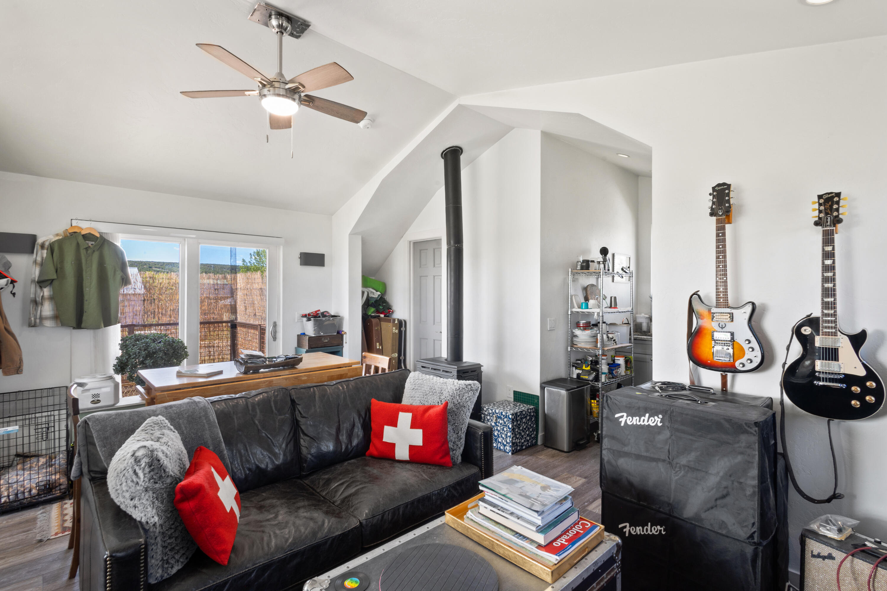 1645 Pine Street Unit: 1647