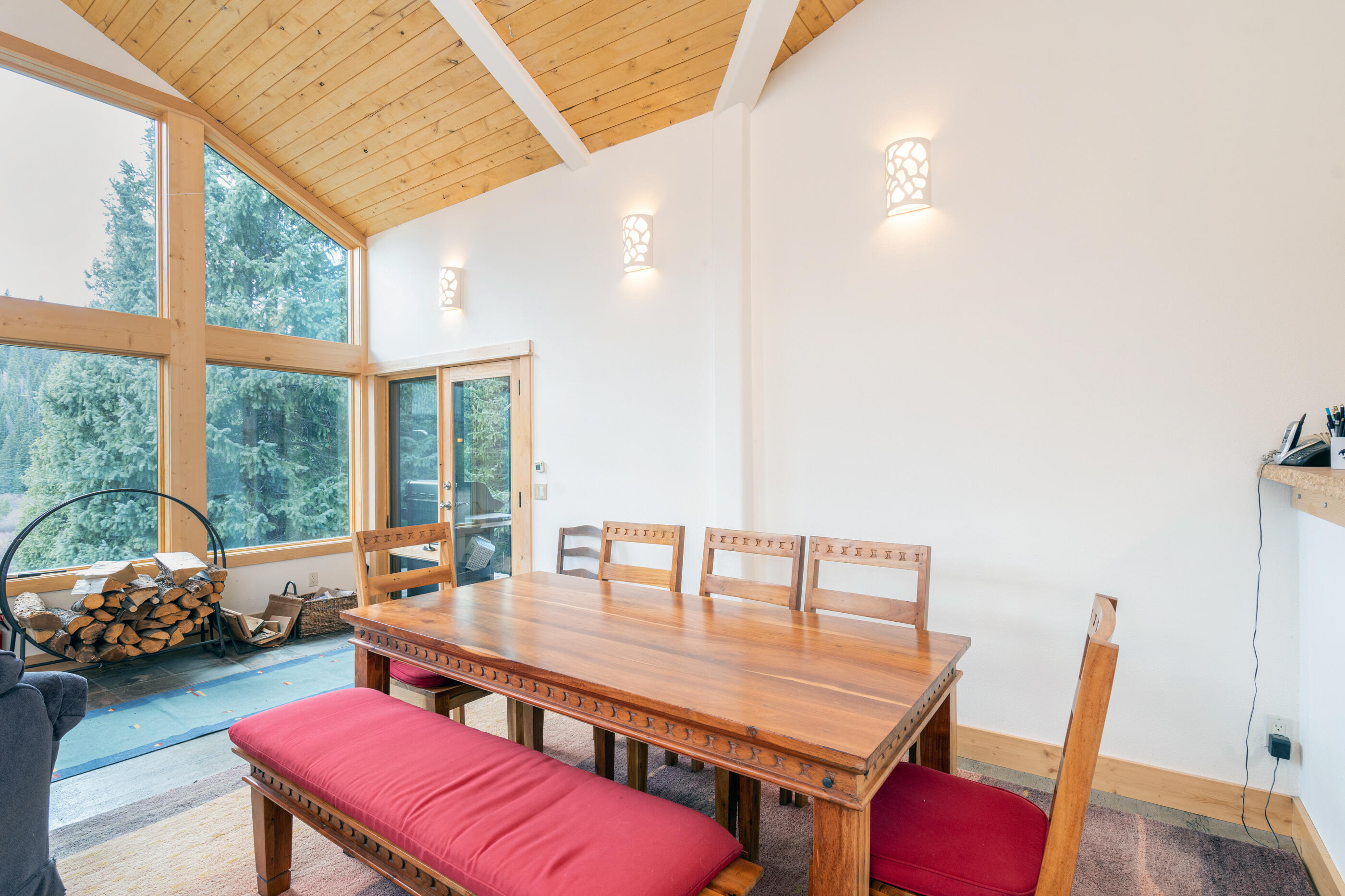 135 Marmot Way