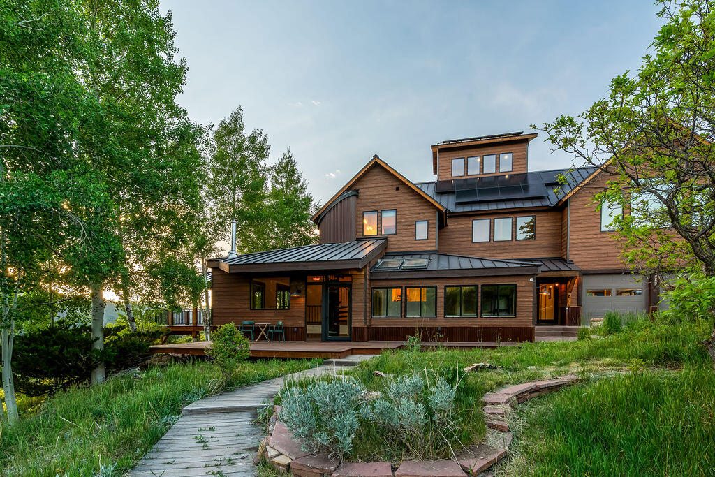 329 Ross Road