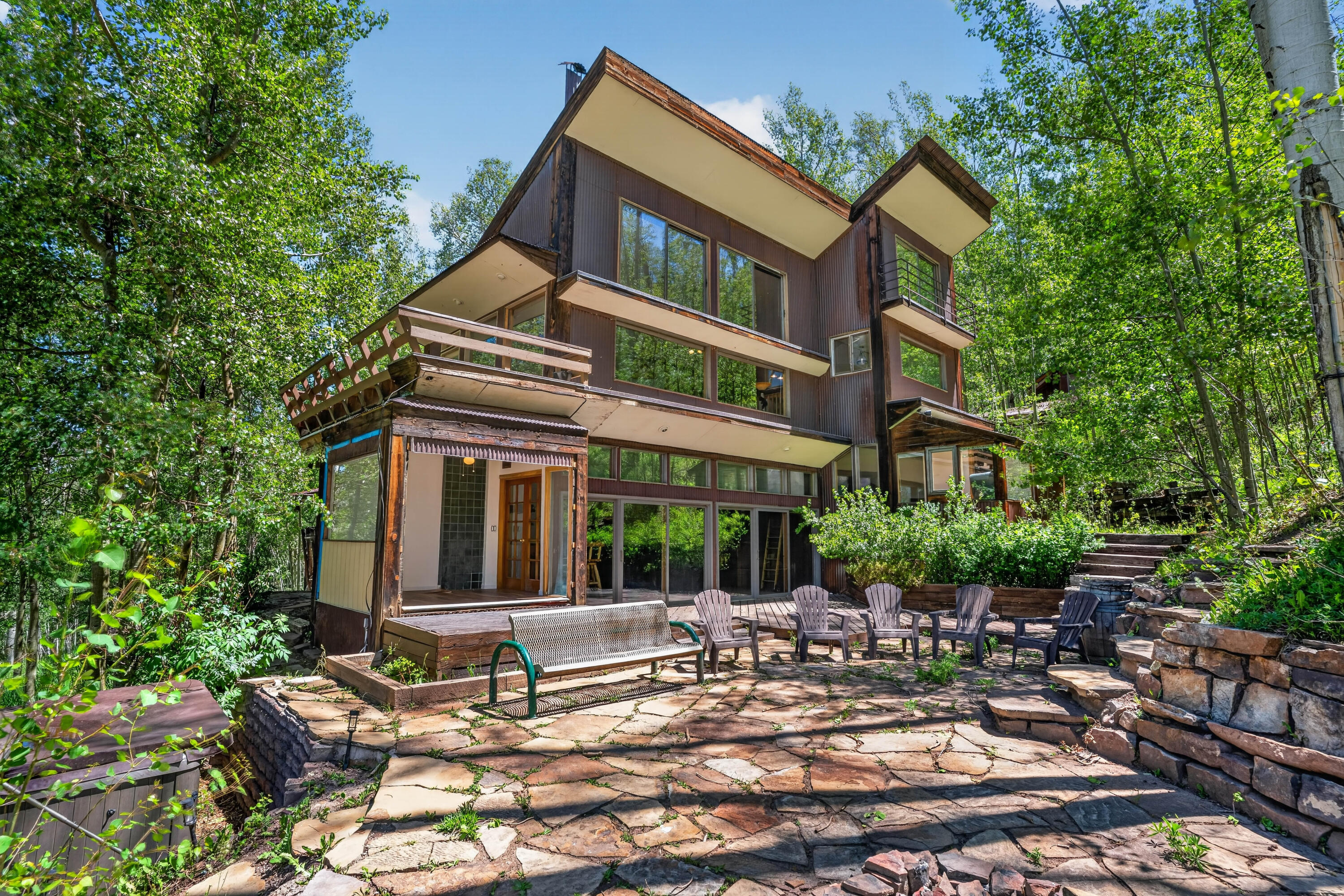 373 Quakey Lane