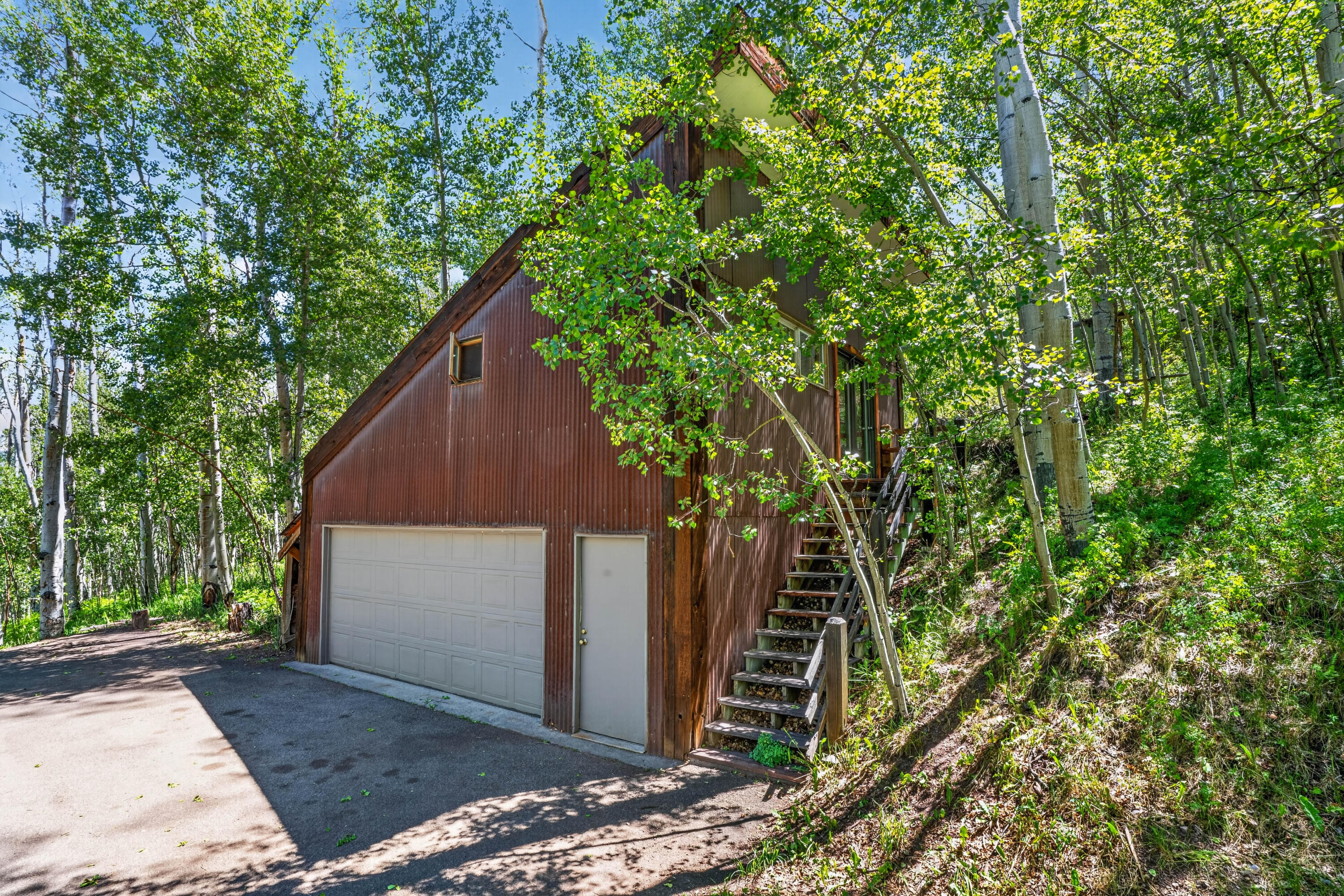 373 Quakey Lane