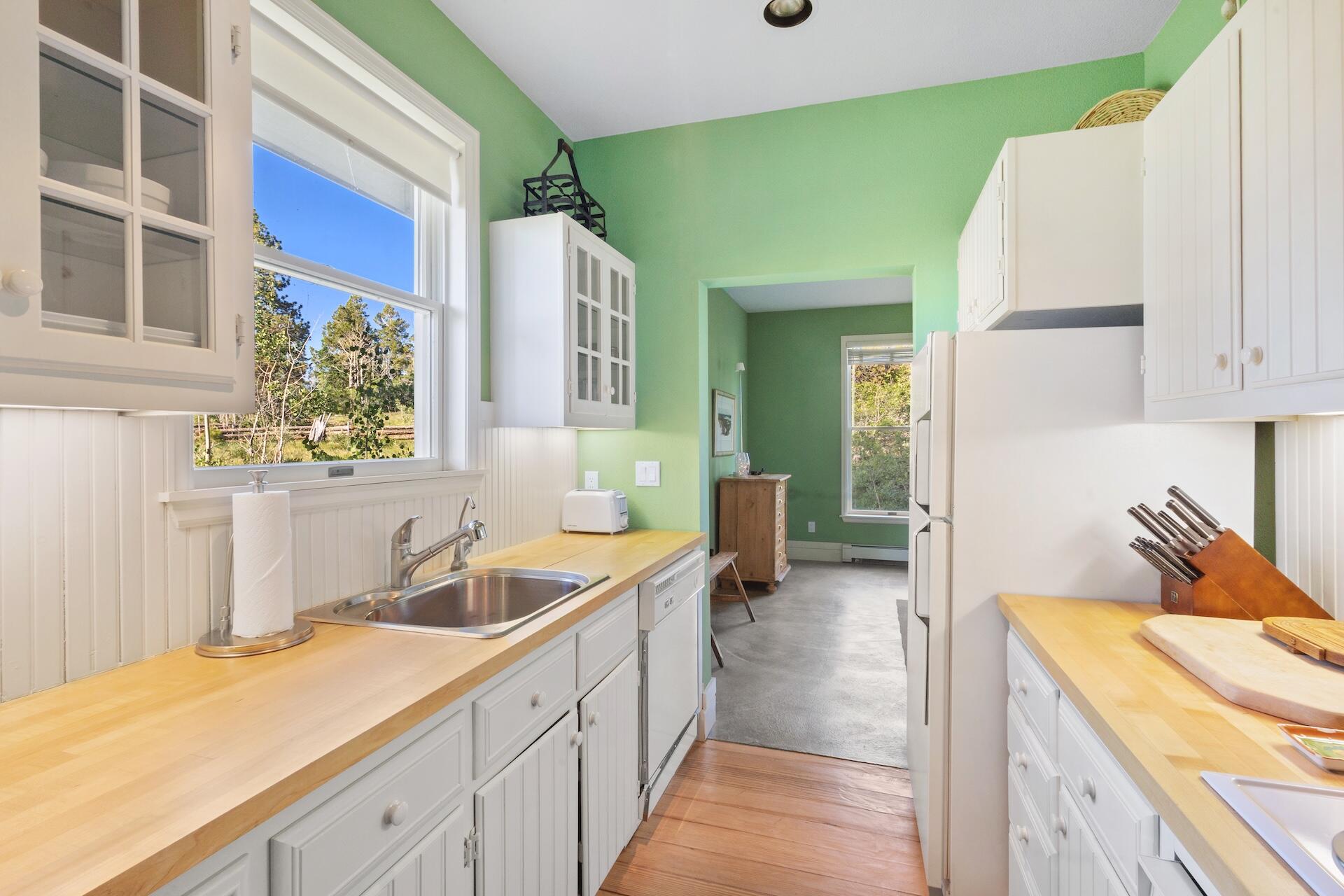 3289 Laughing Dog Road