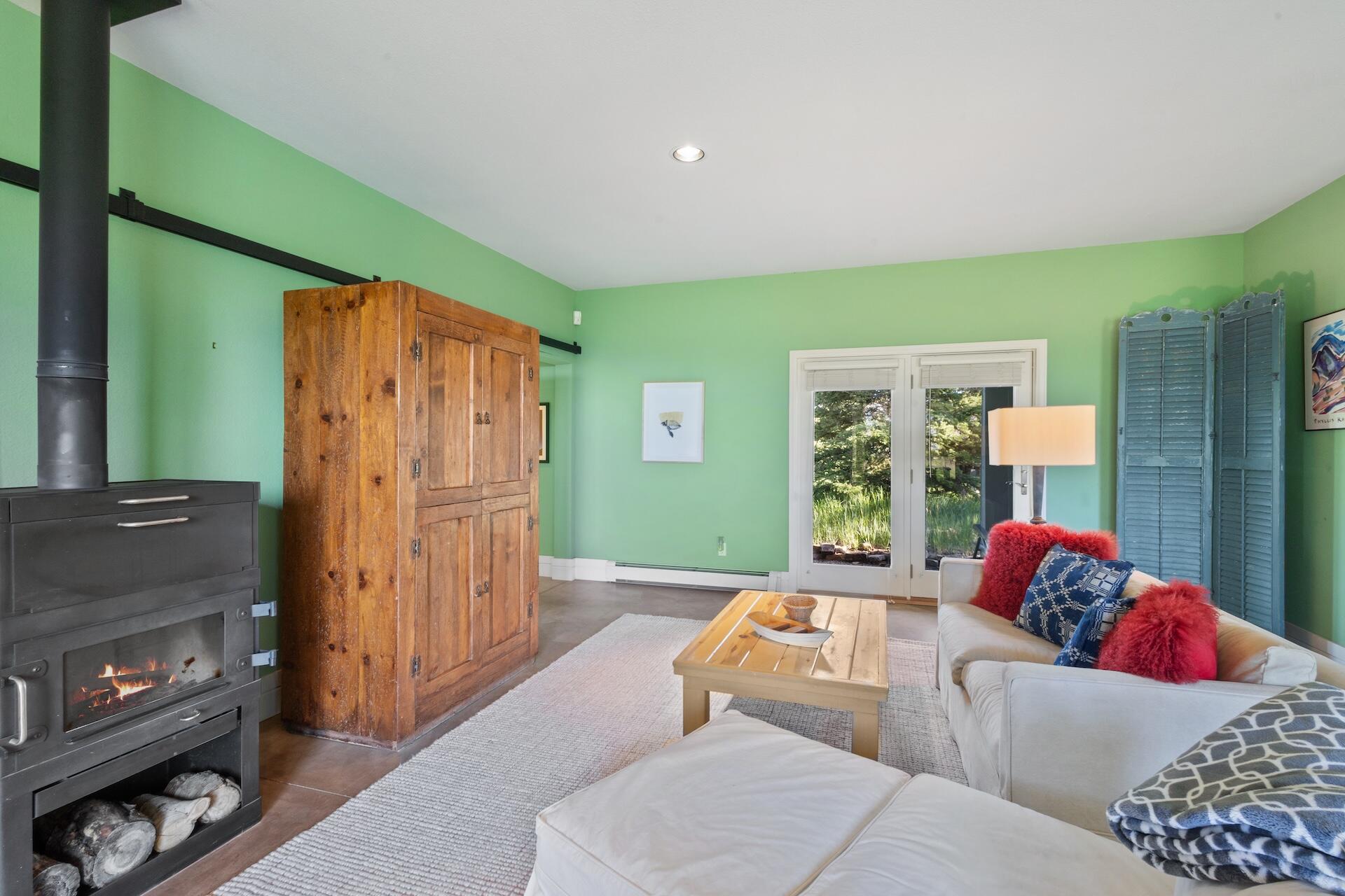 3289 Laughing Dog Road