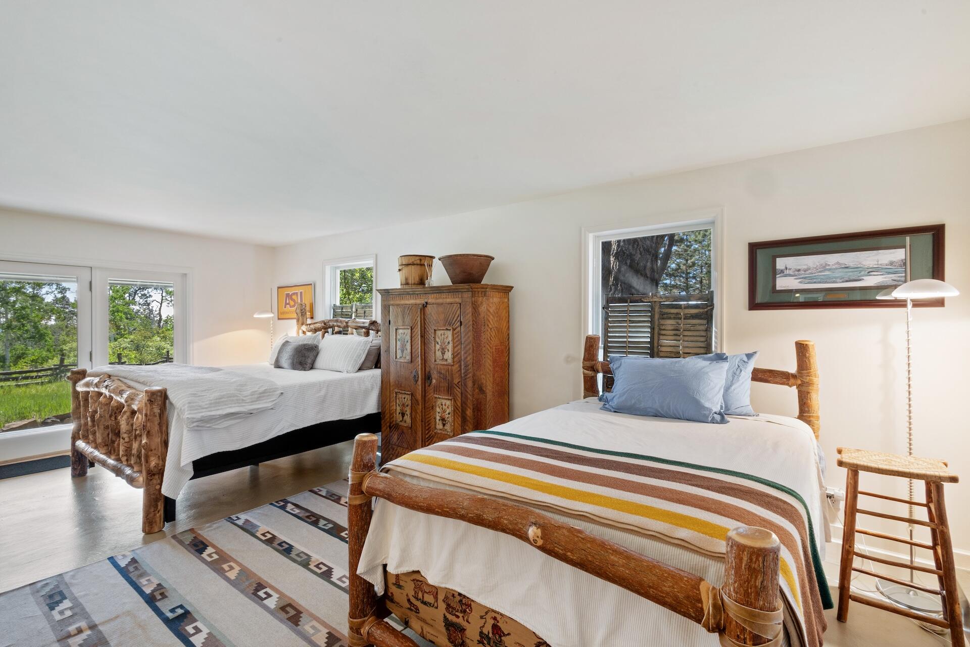 3289 Laughing Dog Road