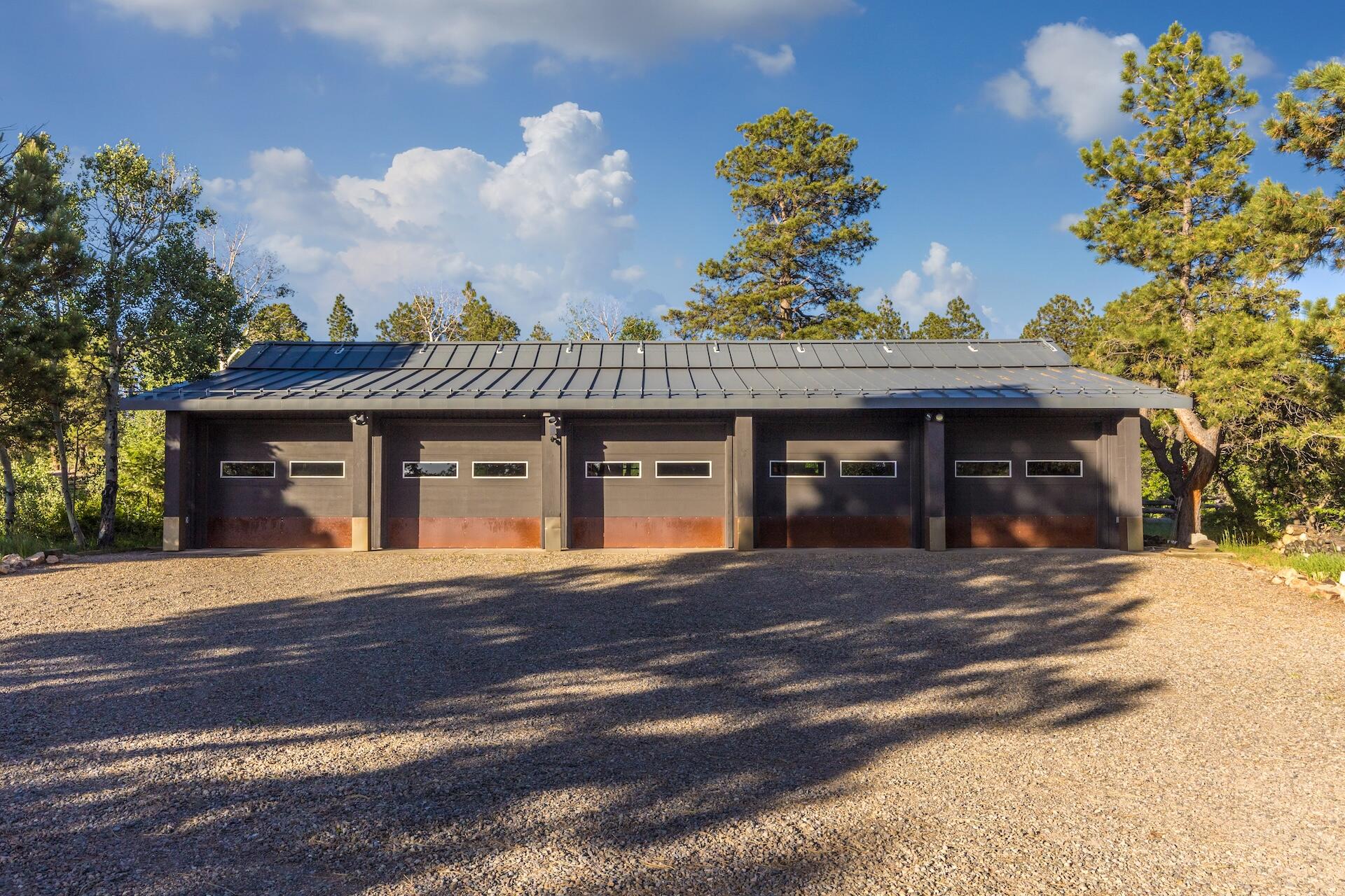 3289 Laughing Dog Road