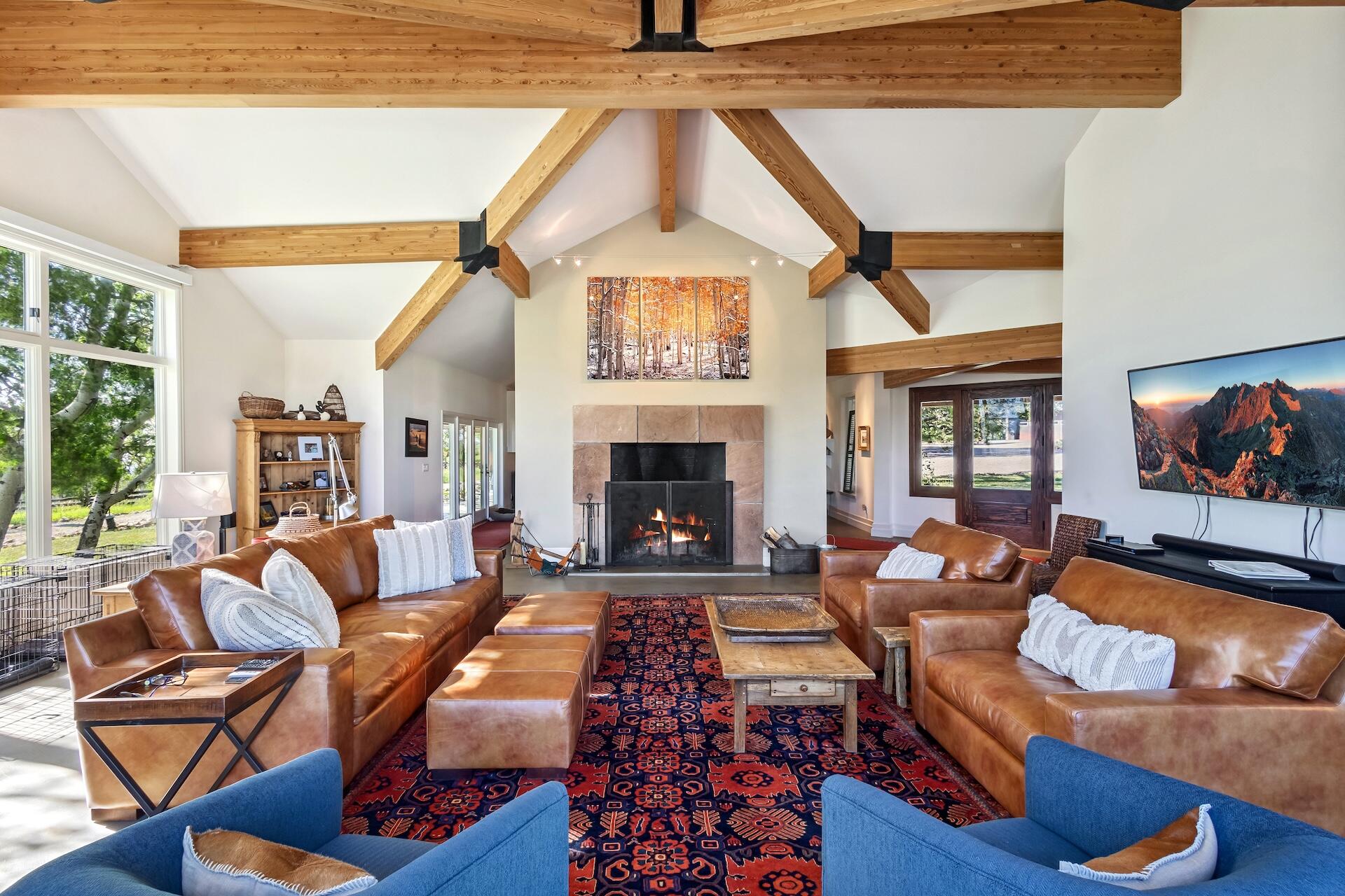 3289 Laughing Dog Road