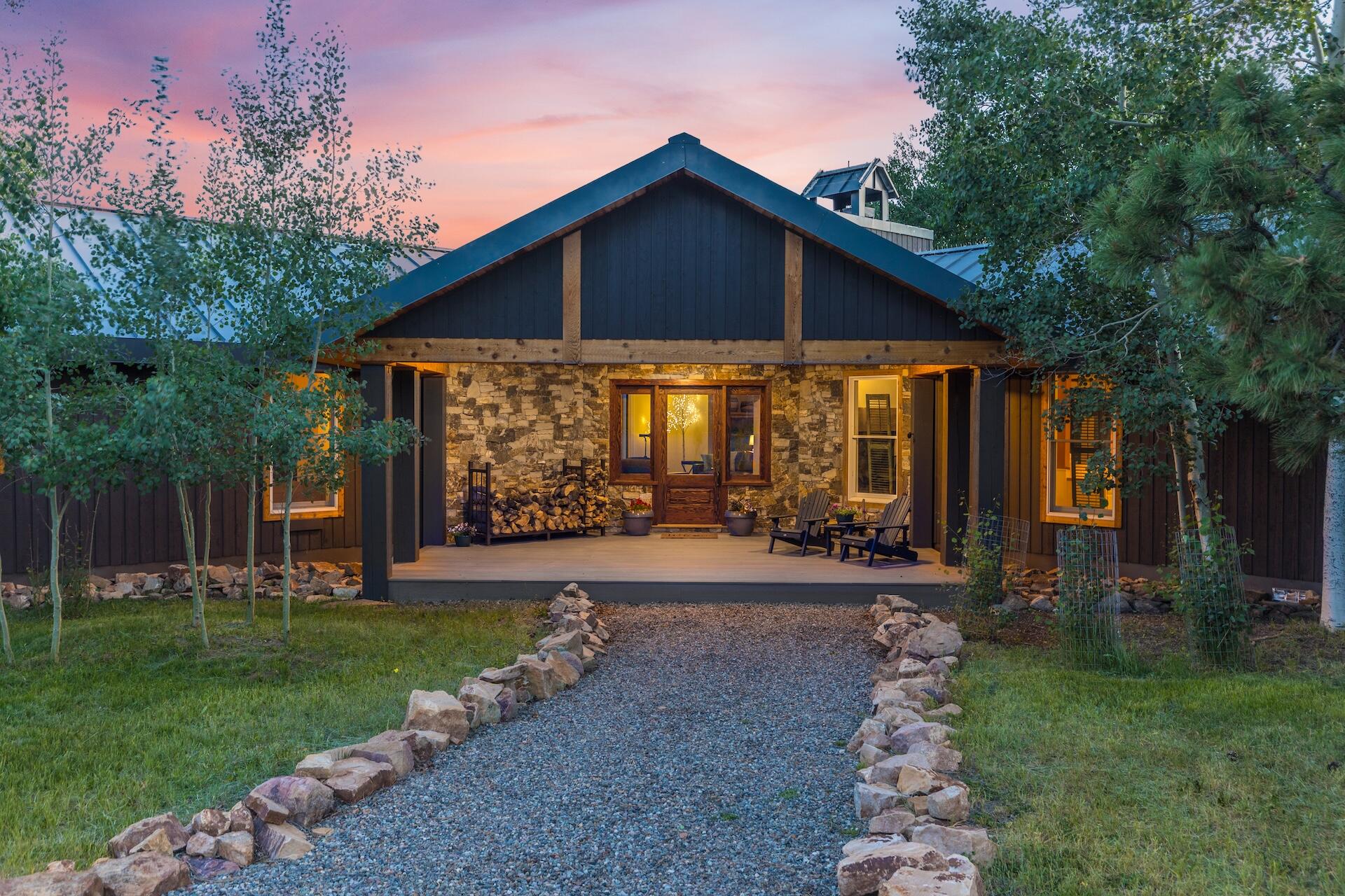 3289 Laughing Dog Road