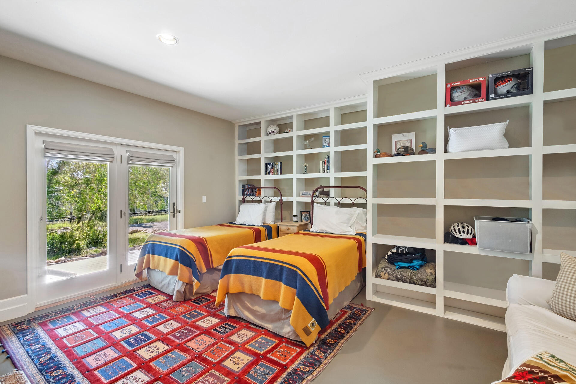 3289 Laughing Dog Road