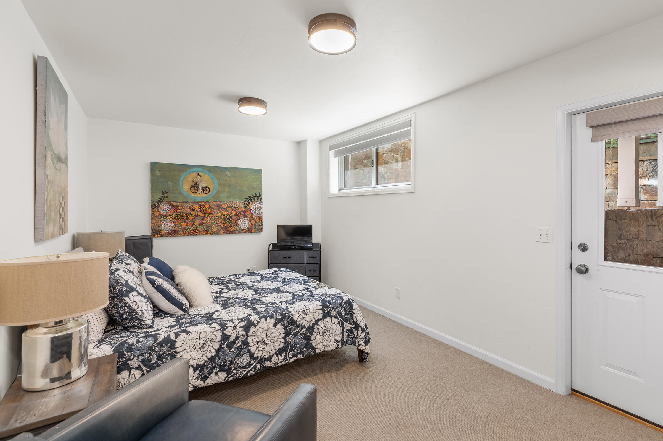 937 Primrose Lane