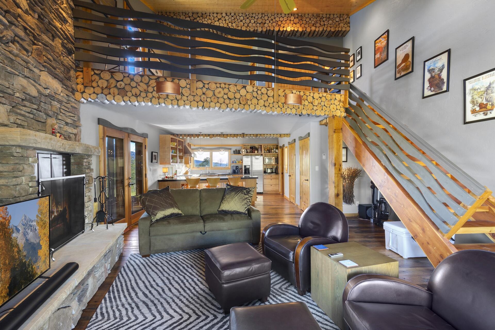8076 County Road M44