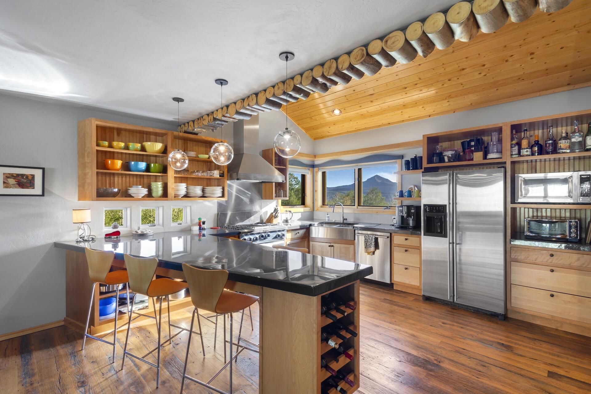 8076 County Road M44