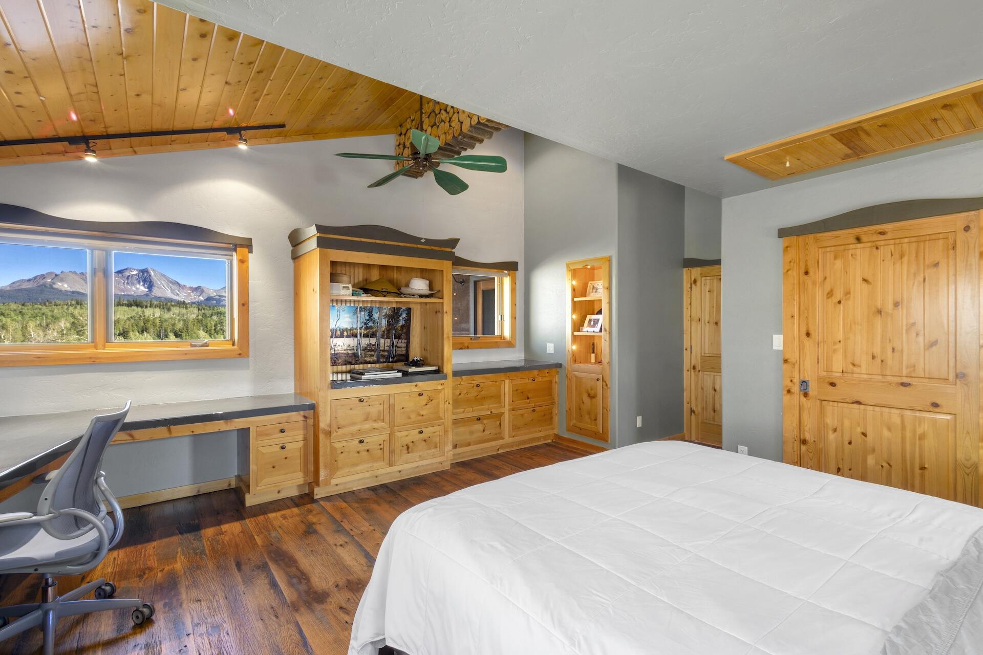 8076 County Road M44