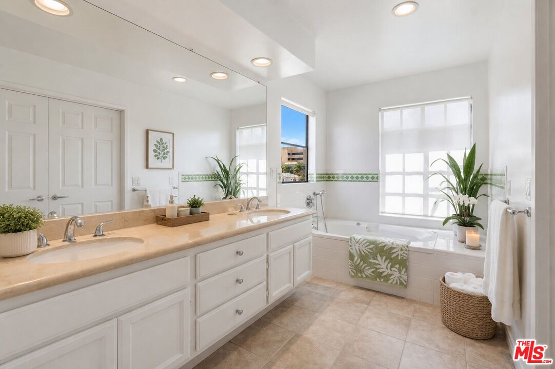 432 S Hamel Rd Unit: 303