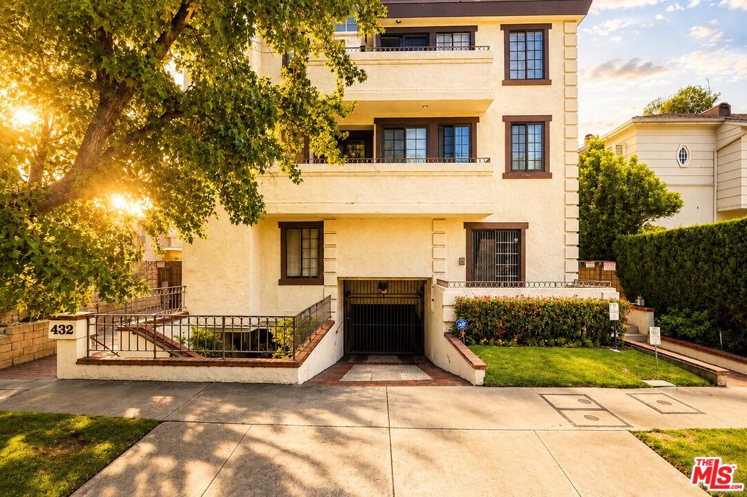 432 S Hamel Rd Unit: 303