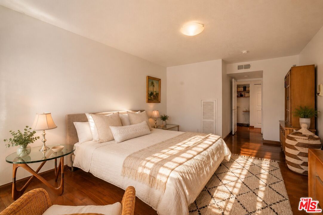 432 S Hamel Rd Unit: 303