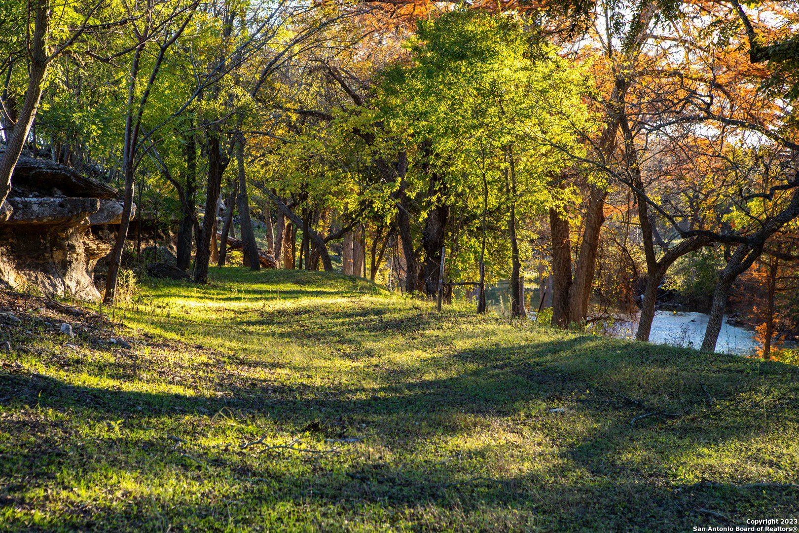  24.4+/-Acres on Guadalupe River | 46 FM 1621