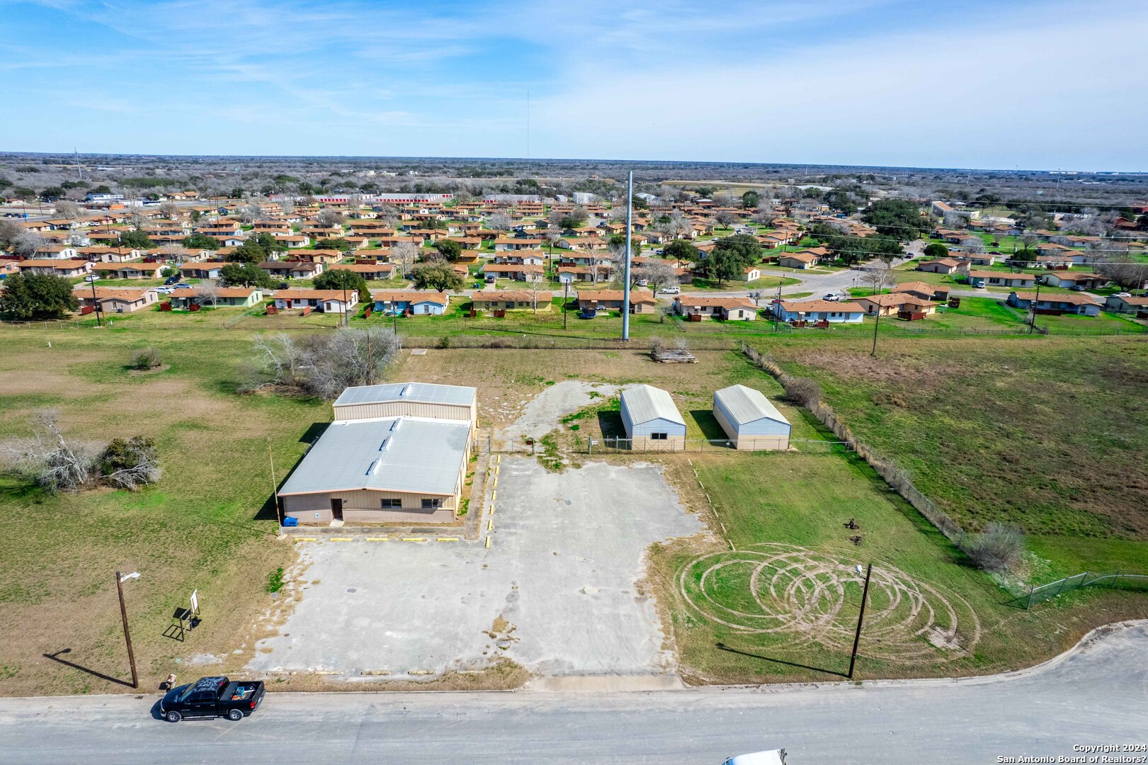 5 +/-acre parcel in Beeville | 000 Industrial Boulevard