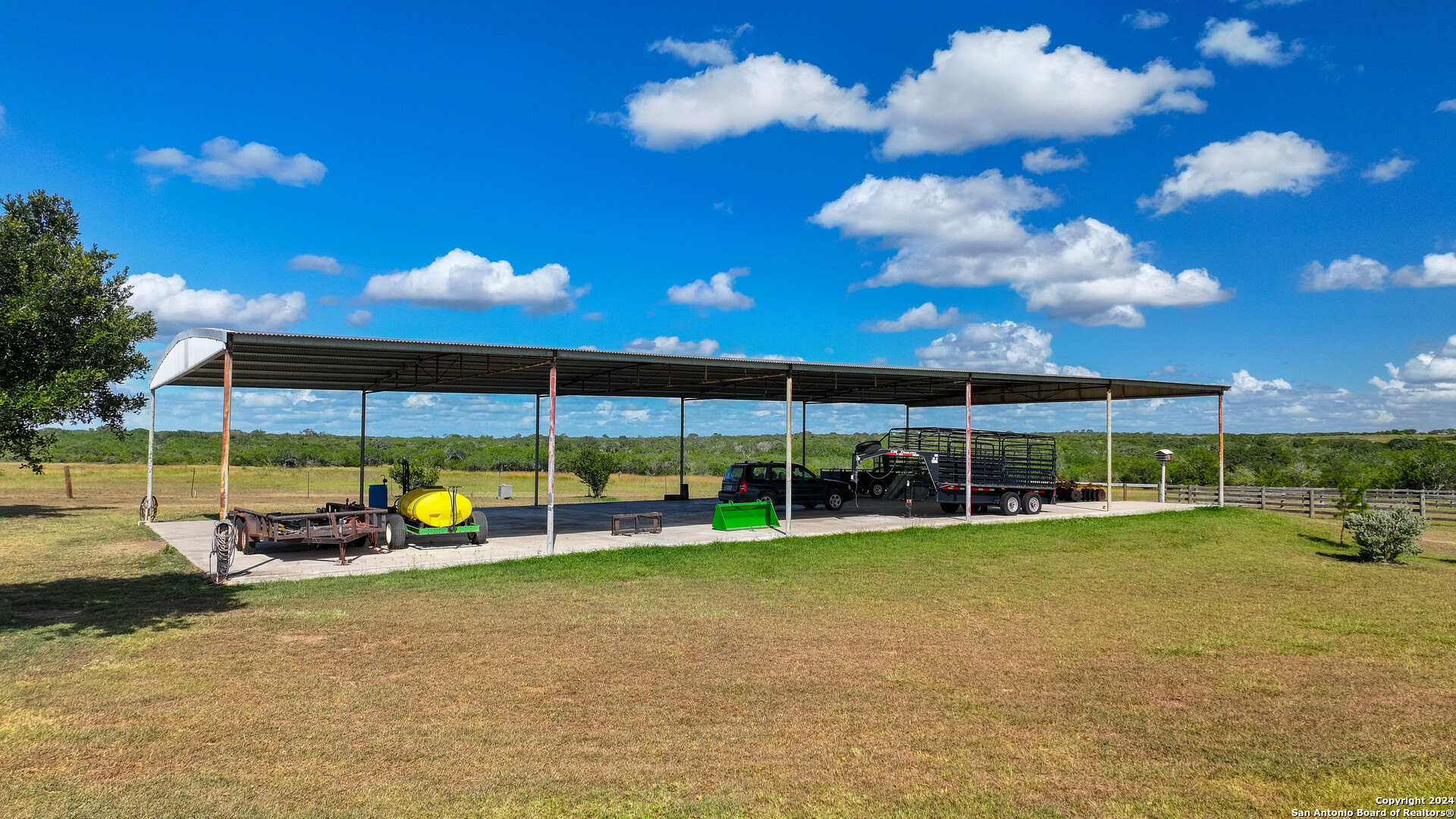 200.4 Acres in Bee County | Bella Vista Ranch | Turn-Key 