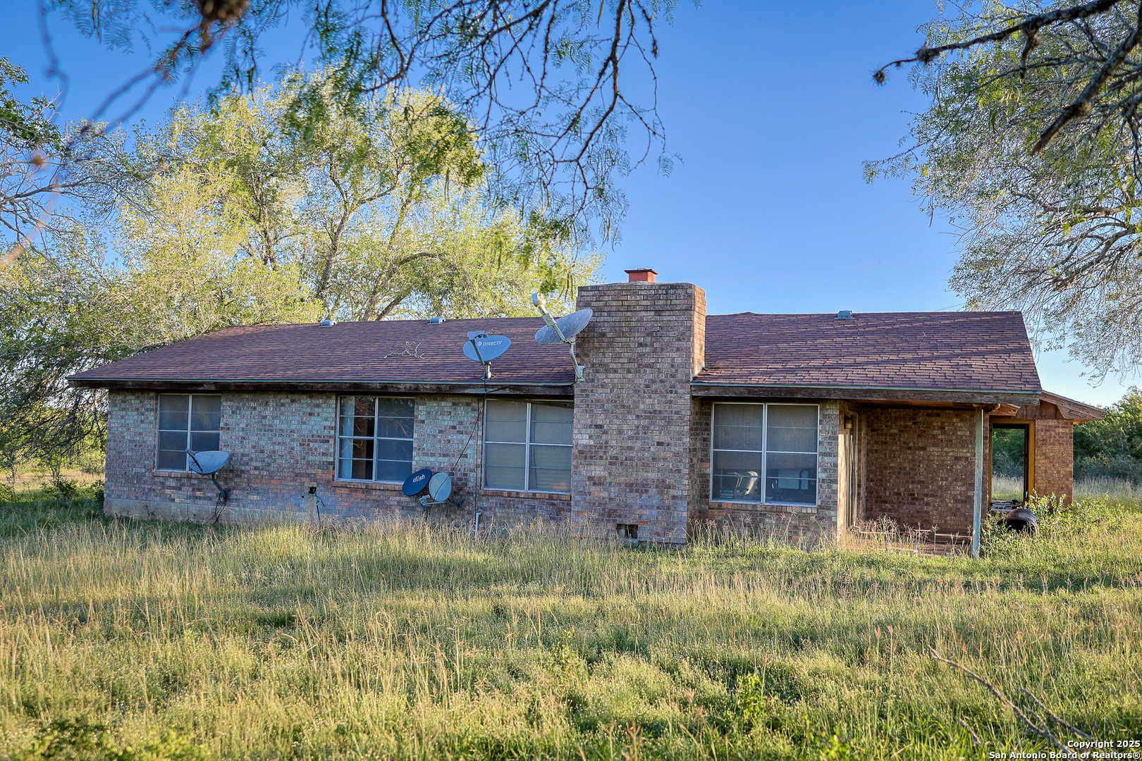 000 County Line Rd # 120