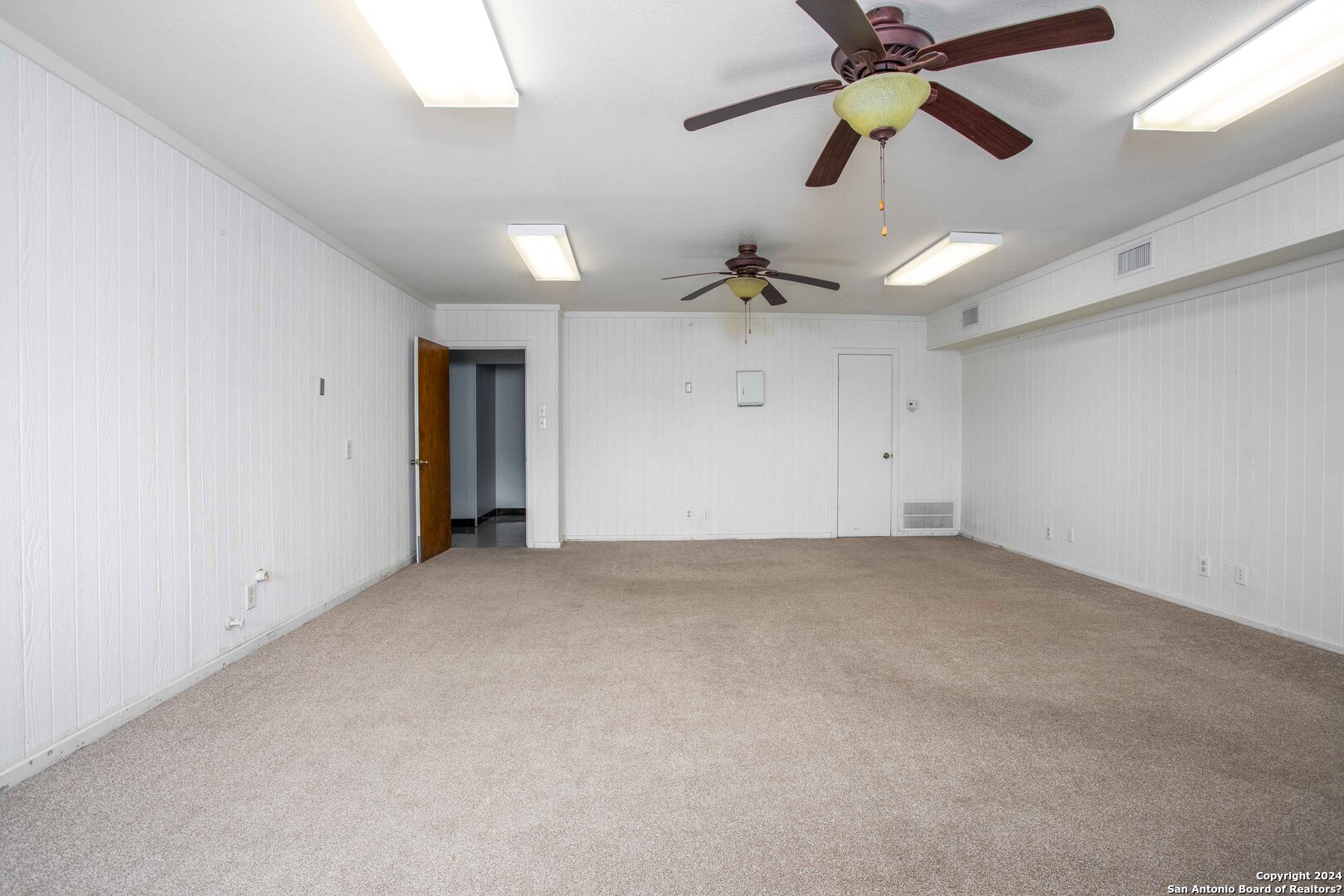 000 Industrial Boulevard