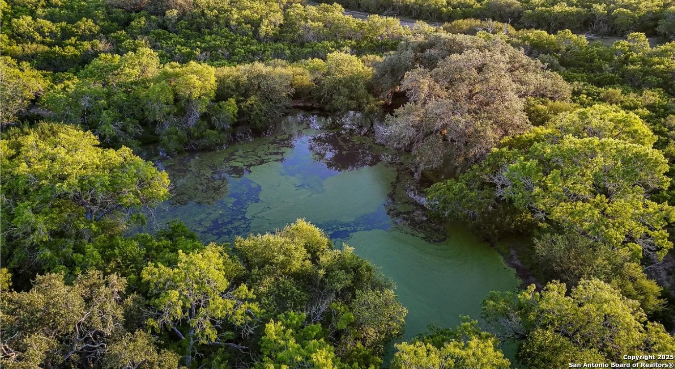 000 County Line Rd # 120