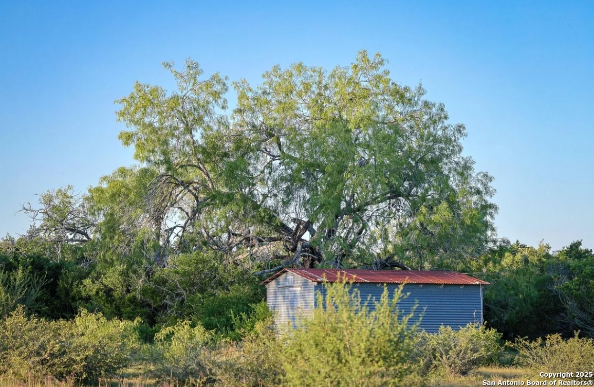 000 County Line Rd # 120