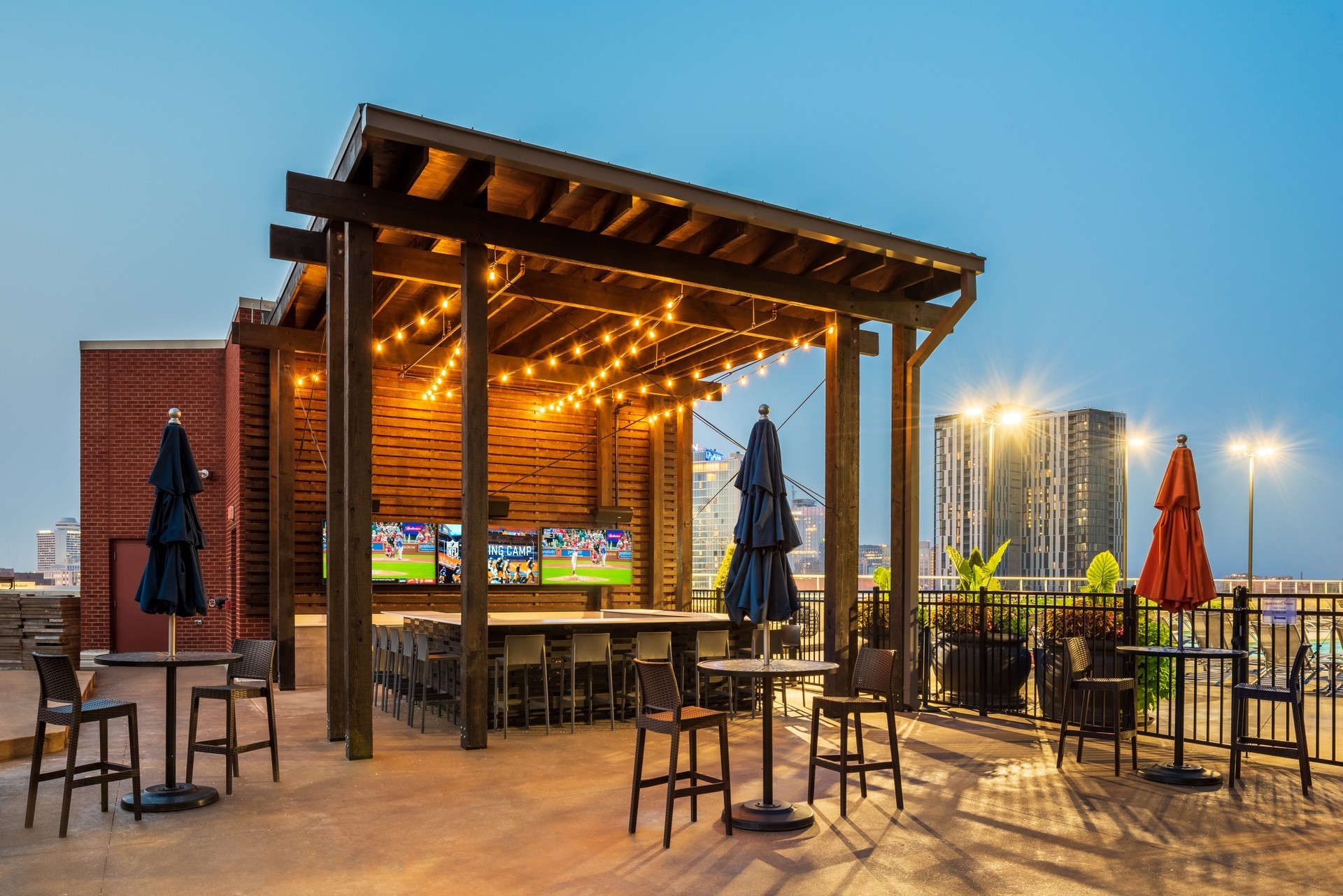 600 12th Ave S #1200