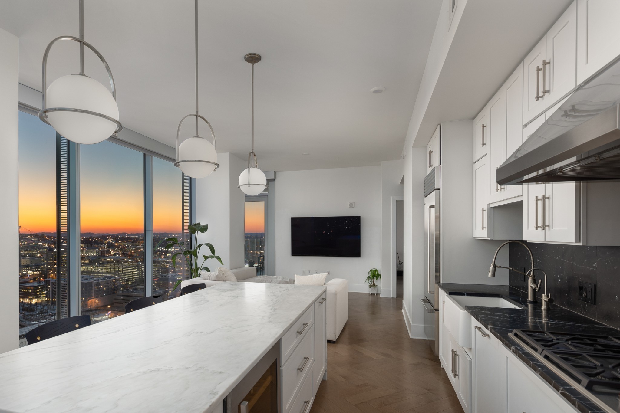 1616 West End Ave #1808