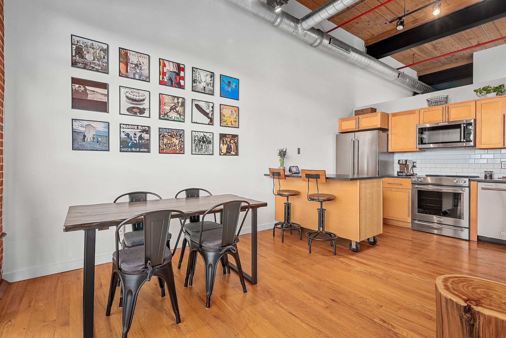 1350 Rosa L Parks Blvd #401