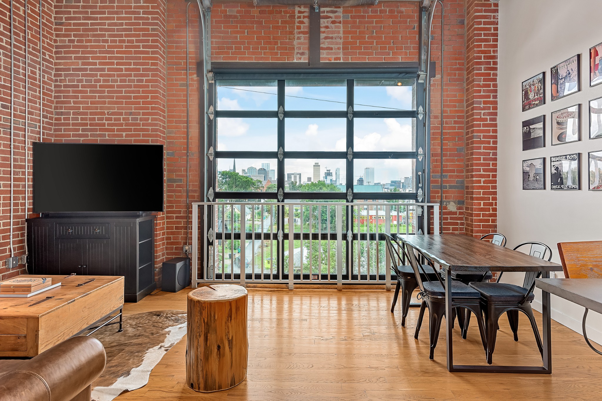 1350 Rosa L Parks Blvd #401