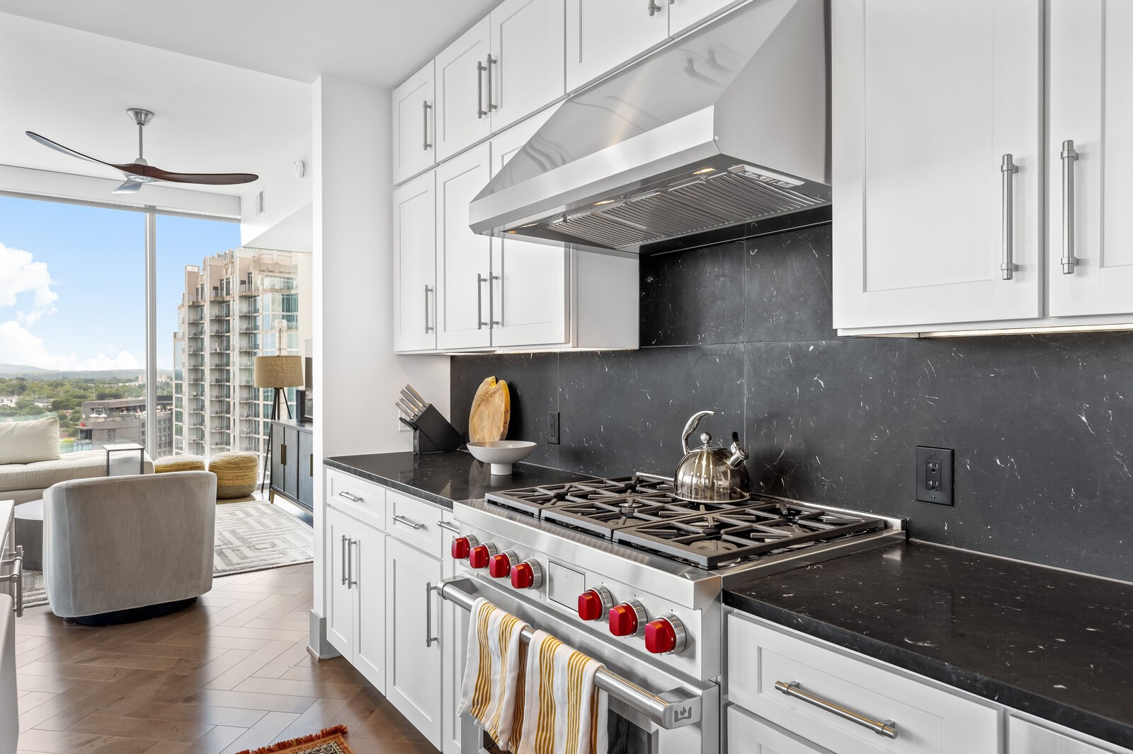 1616 West End Ave Unit: 2007