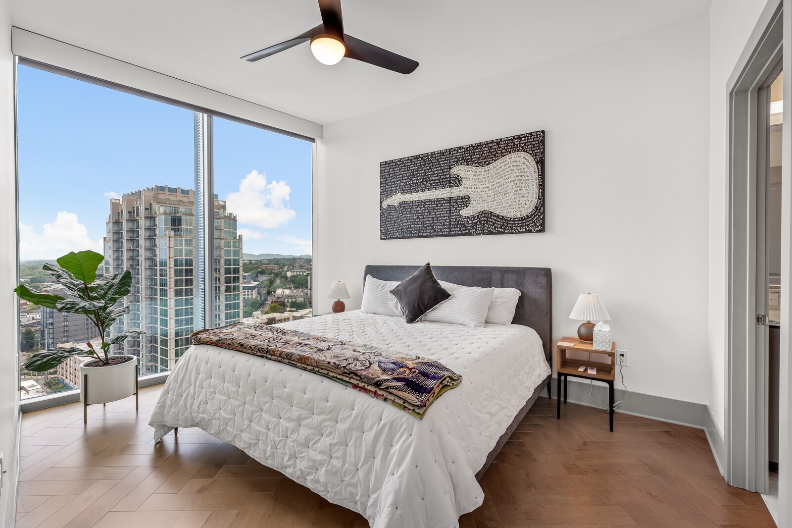 1616 West End Ave Unit: 2007