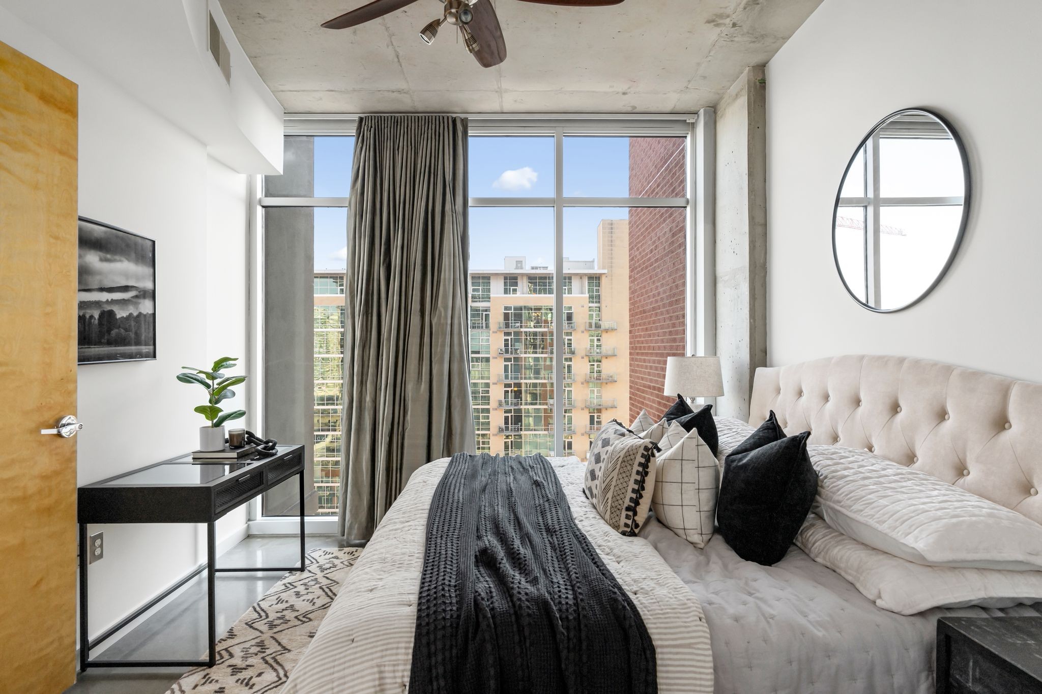 600 12th Ave S #1706