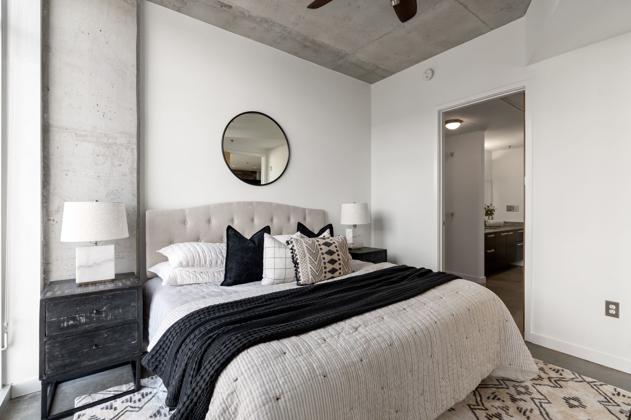 600 12th Ave S #1706