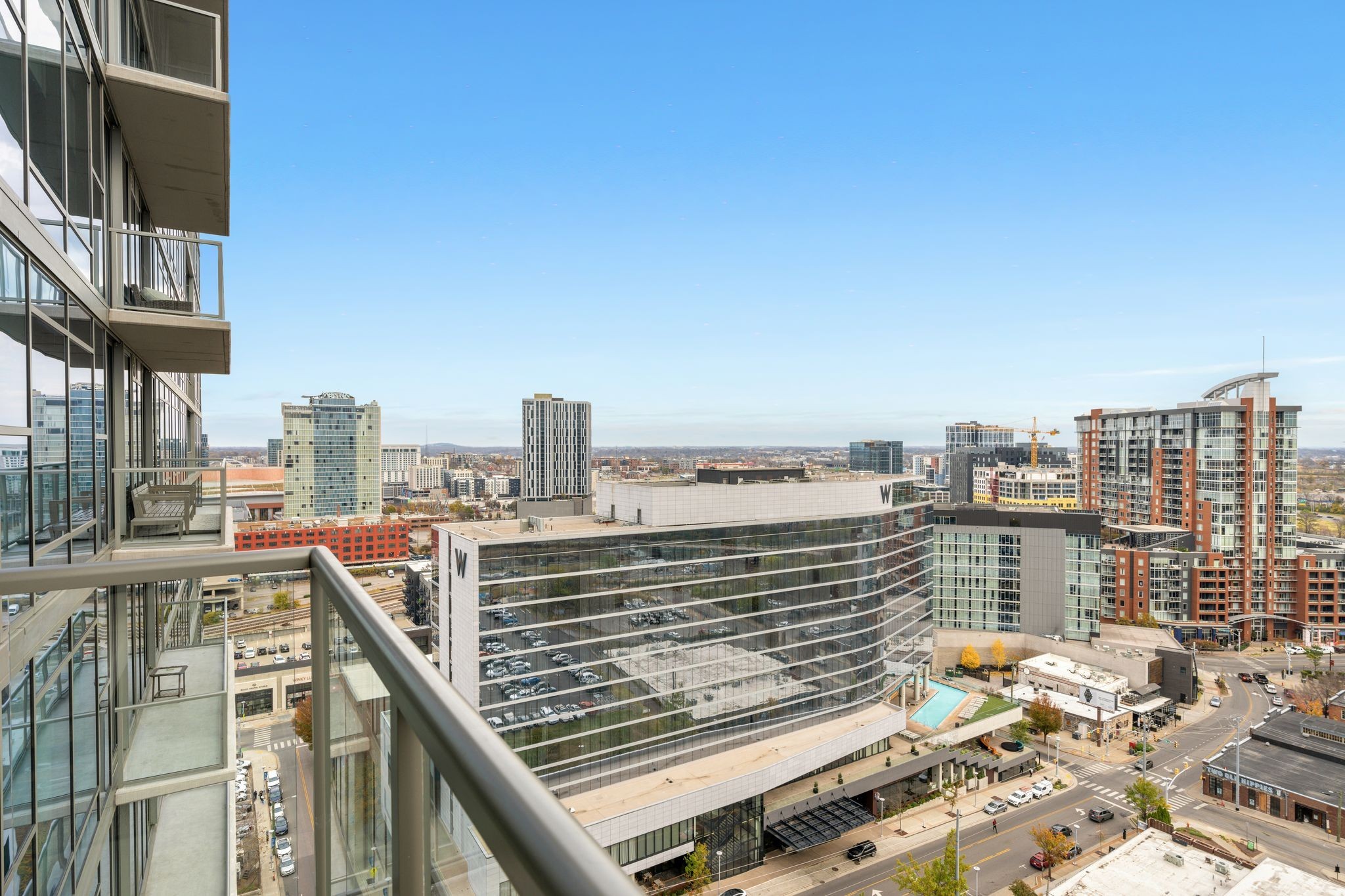 1212 Laurel St #1607