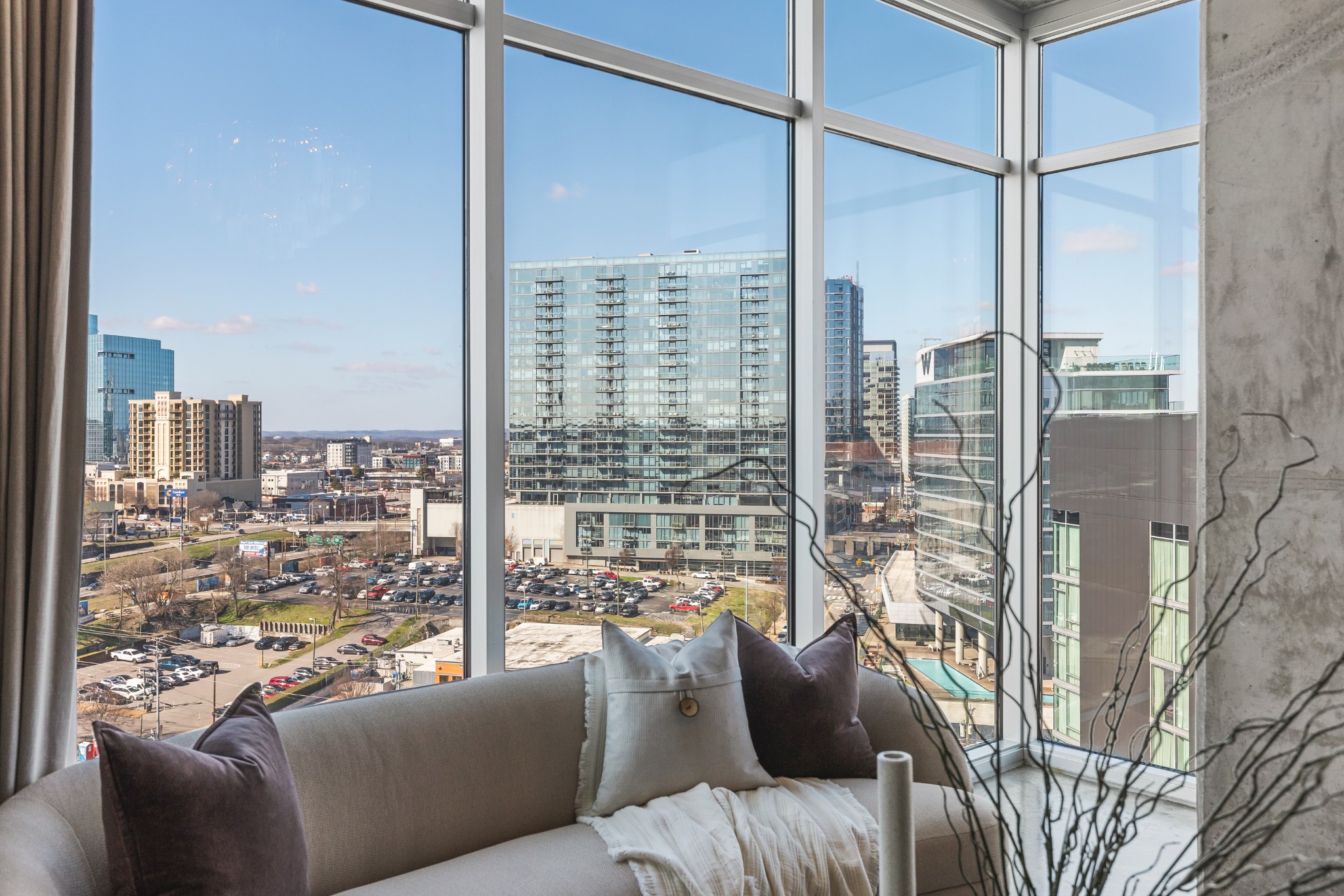 600 12th Ave S #1401