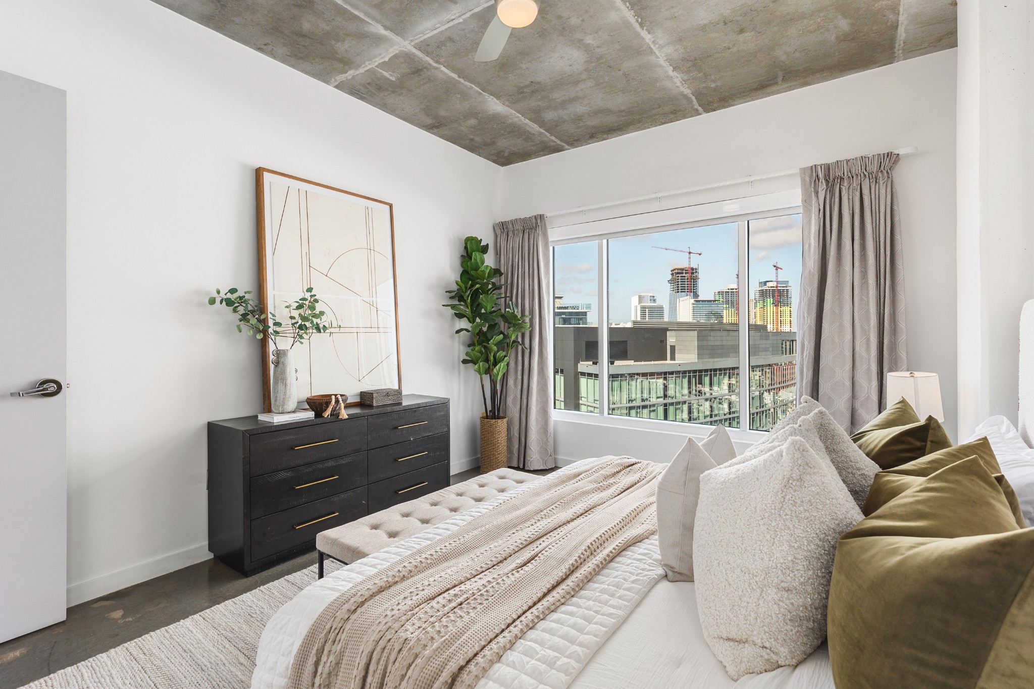 600 12th Ave S #1401