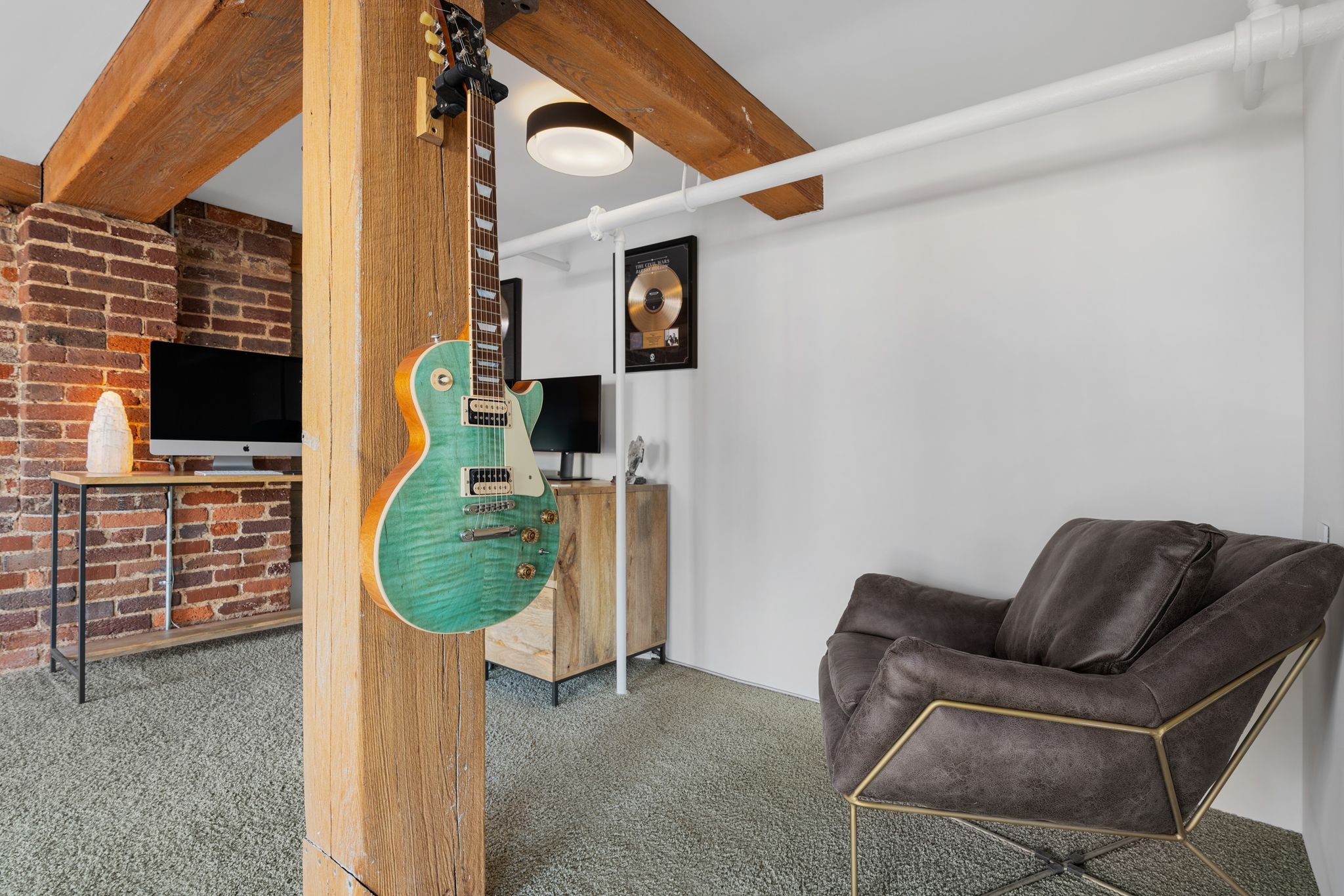 1400 Rosa L Parks Blvd #216